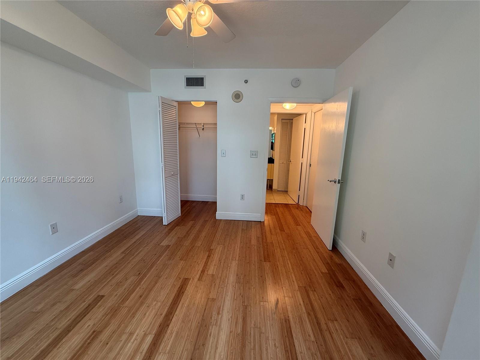 31 SE 5th St #1204, Miami FL 33131