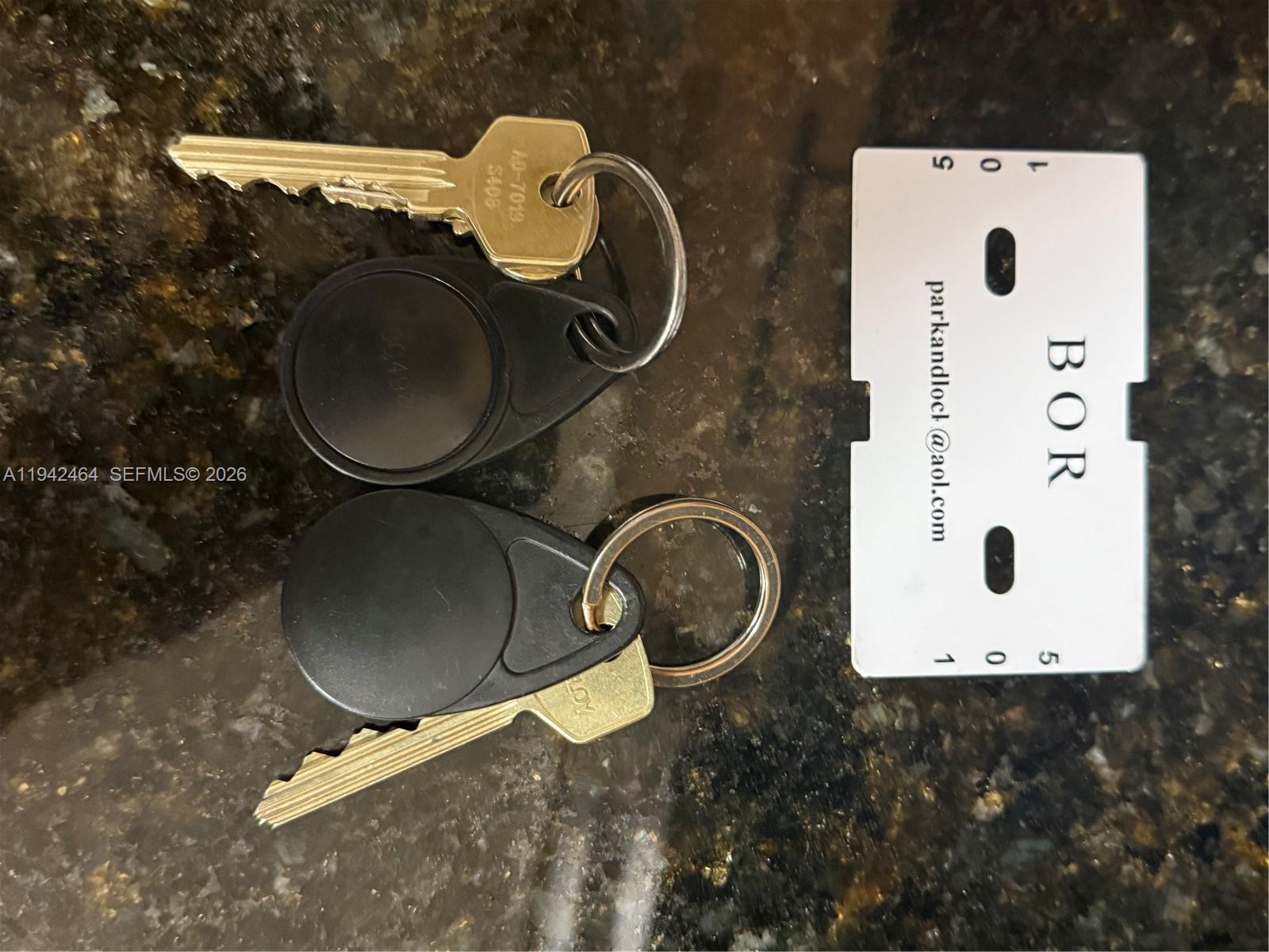 31 SE 5th St #1204, Miami FL 33131