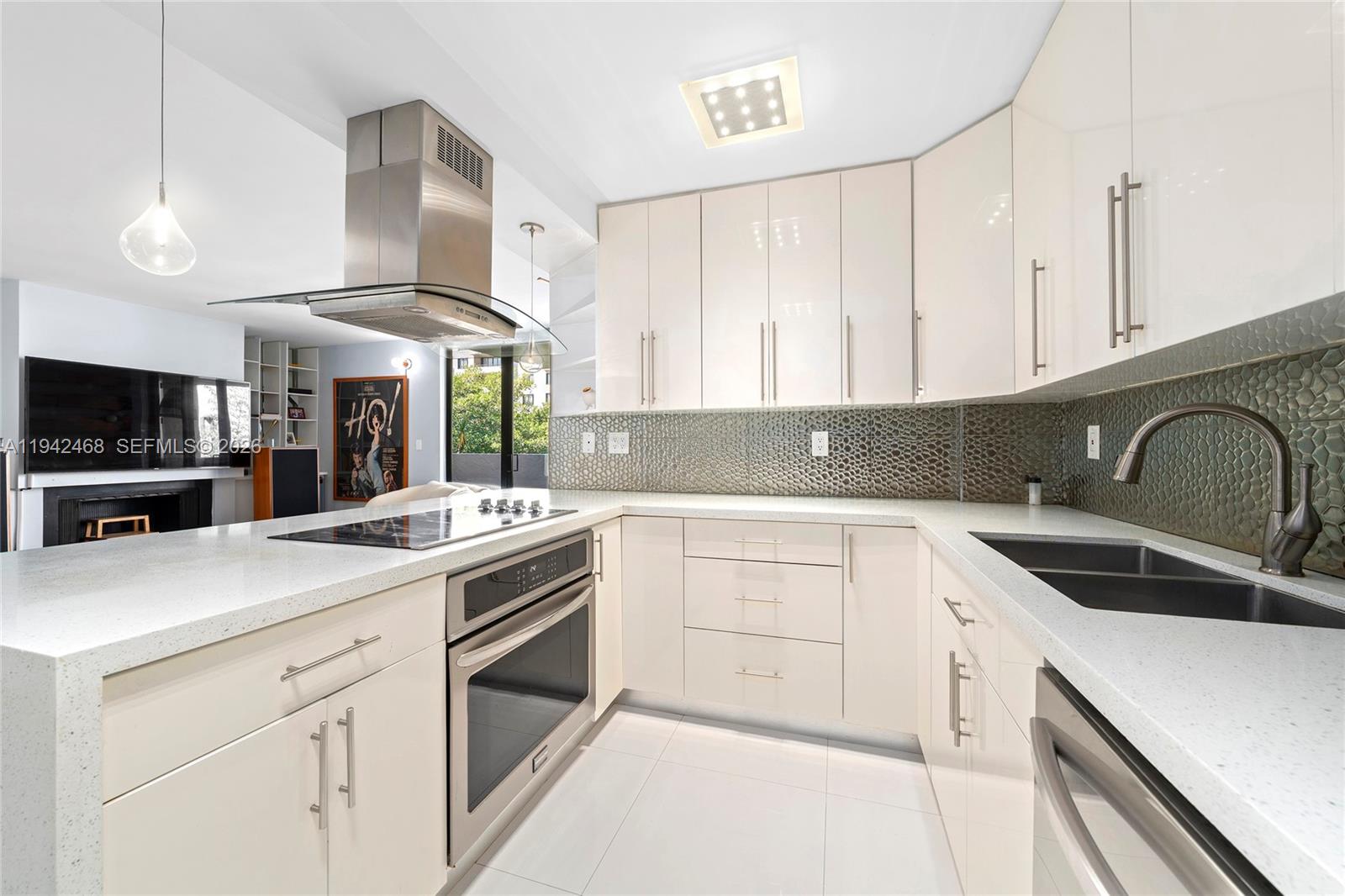161 Crandon Blvd #419, Key Biscayne FL 33149
