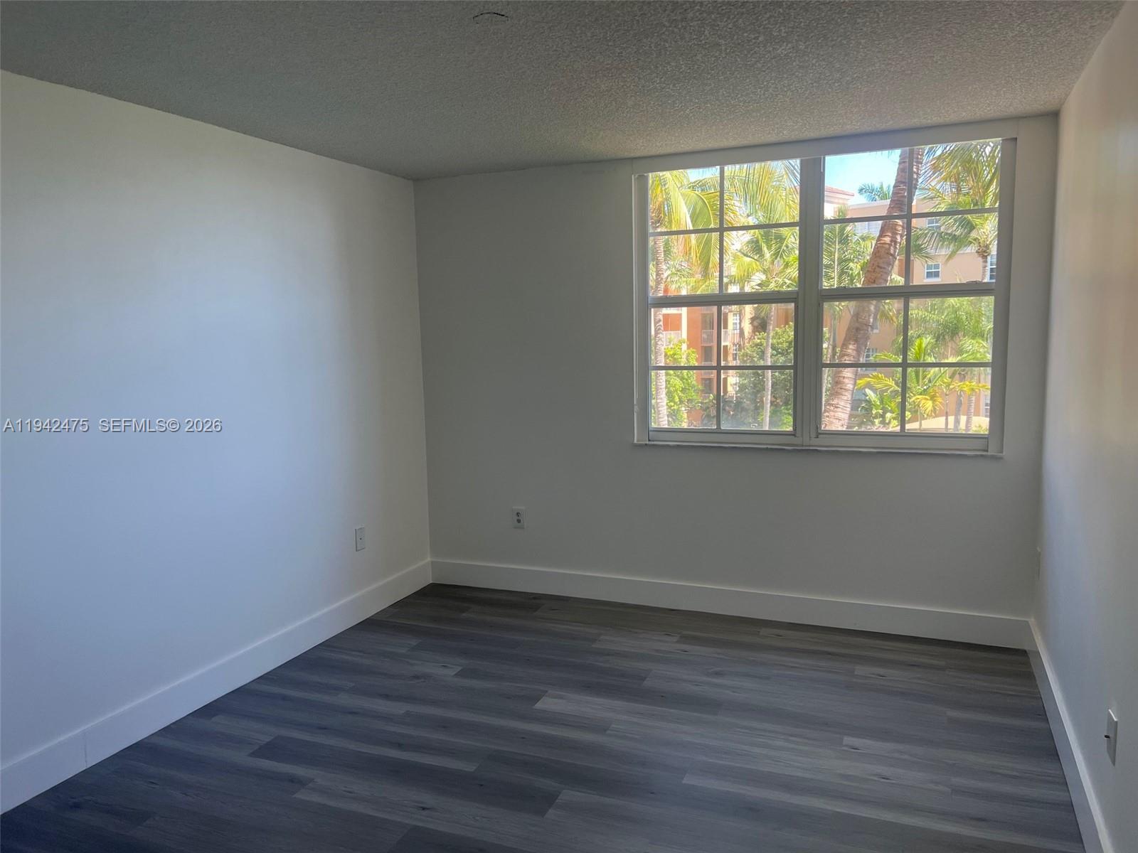 19701 E Country Club Dr #5408, Aventura FL 33180
