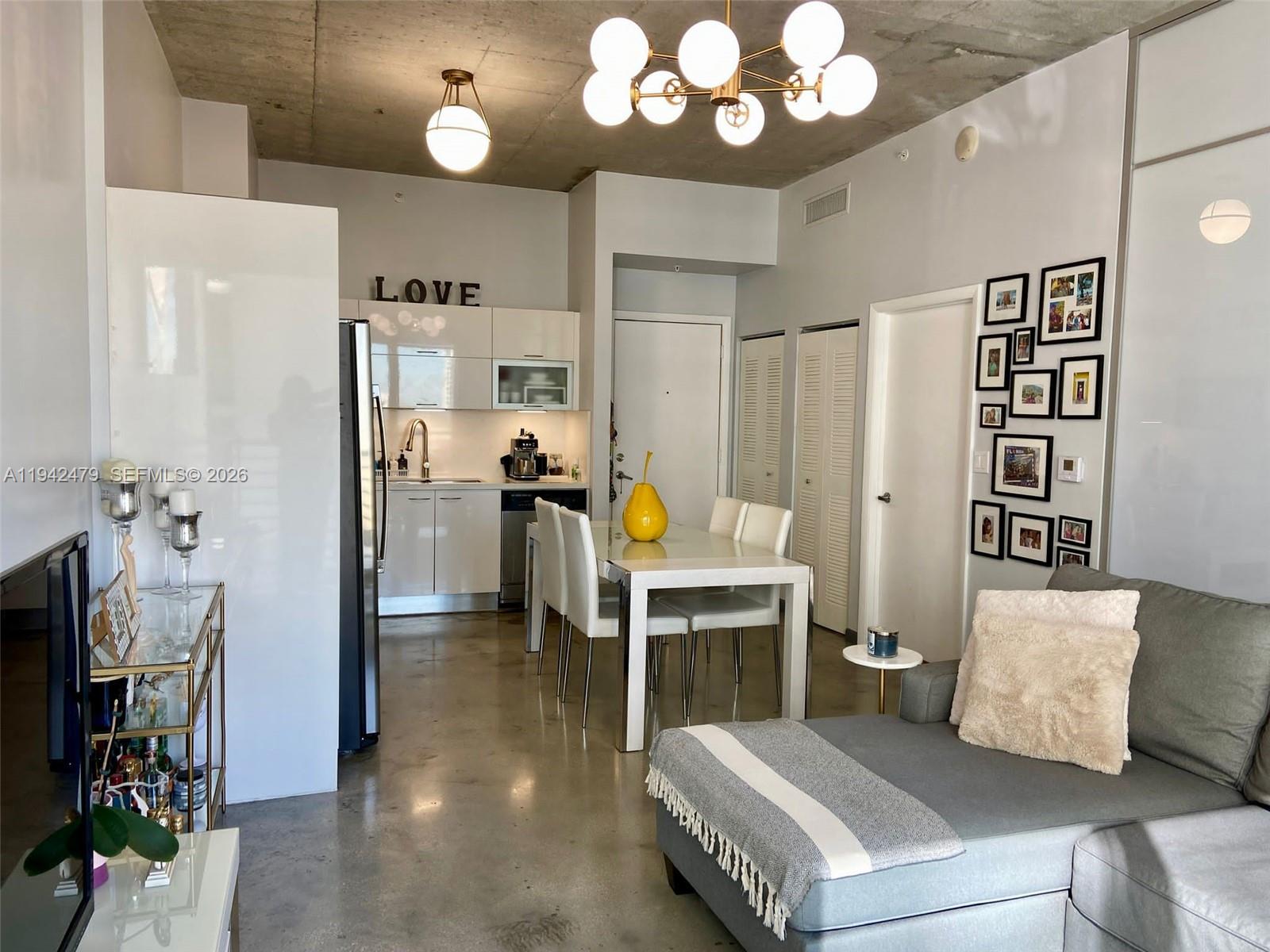 133 NE 2nd Ave #1803, Miami FL 33132