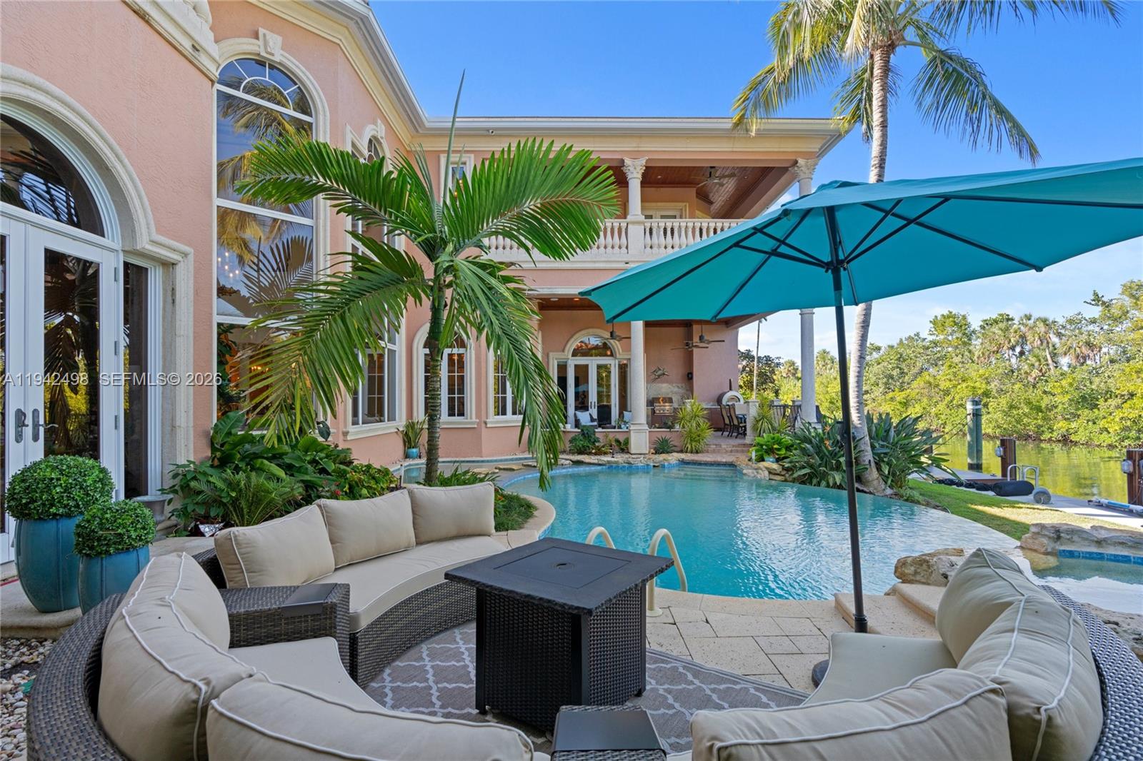 833 Harbour Isle Place, North Palm Beach FL 33410