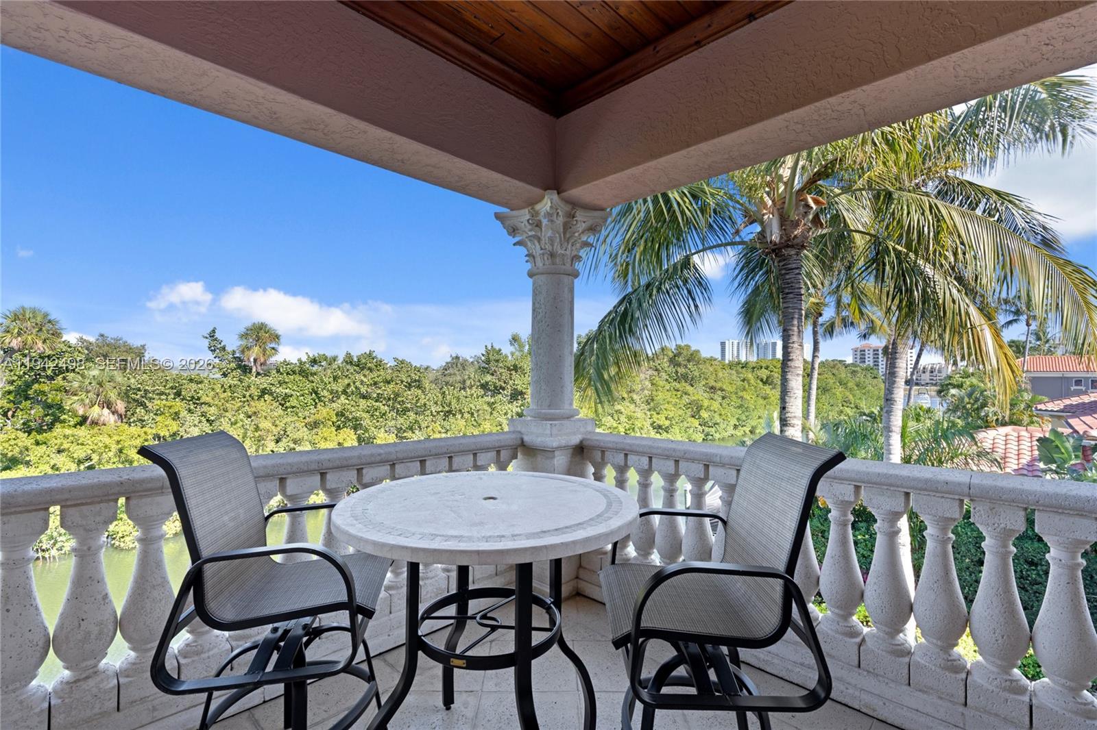 833 Harbour Isle Place, North Palm Beach FL 33410
