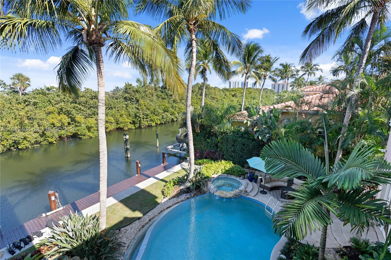 833 Harbour Isle Place, North Palm Beach FL 33410