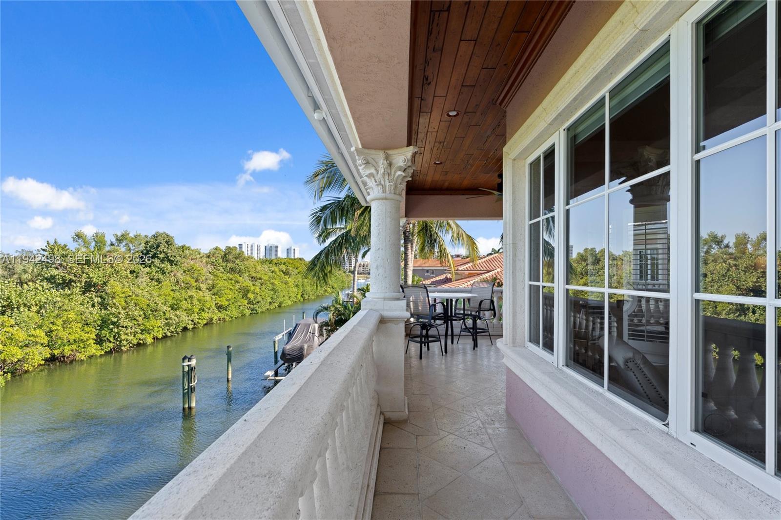 833 Harbour Isle Place, North Palm Beach FL 33410