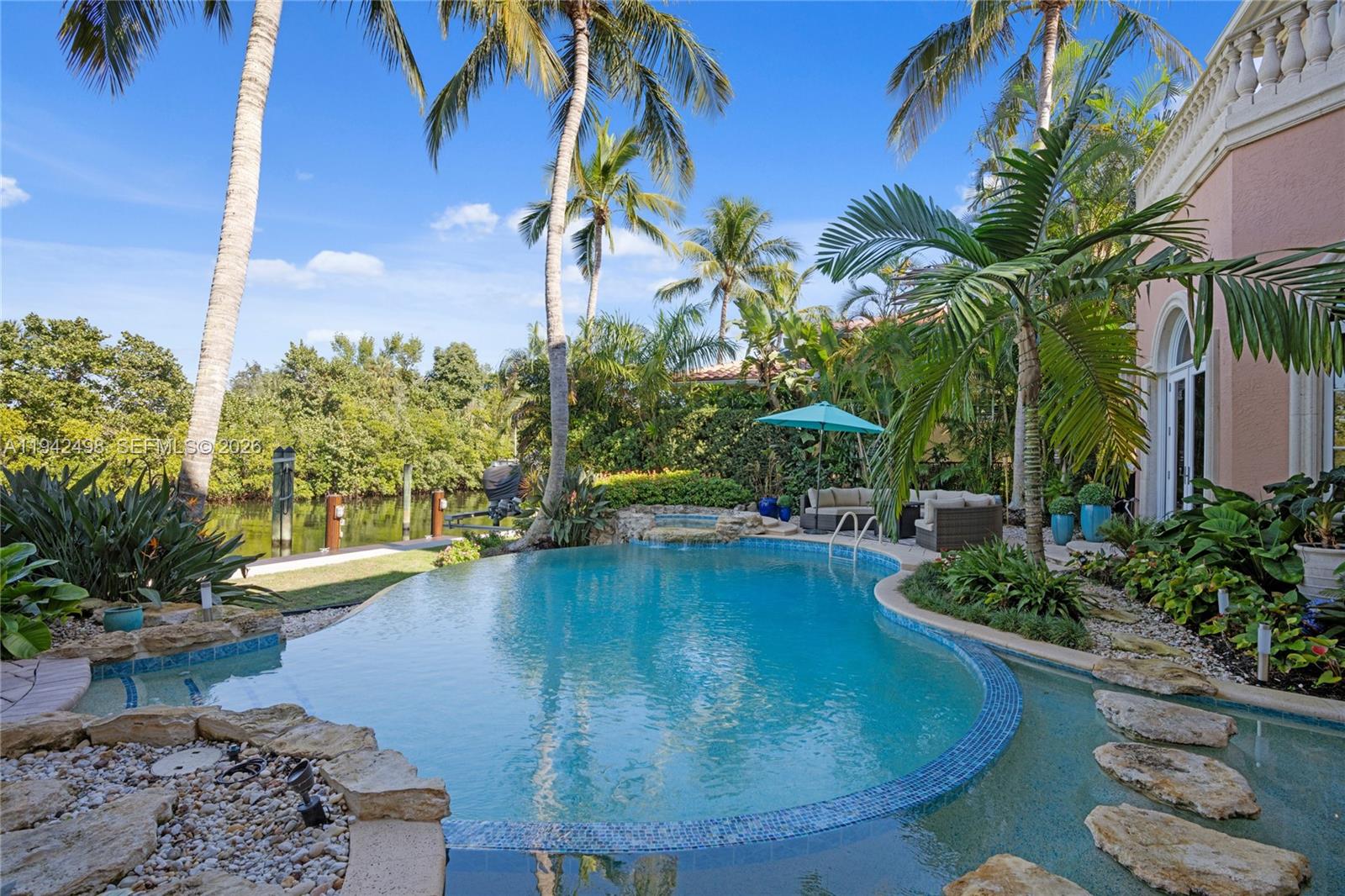 833 Harbour Isle Place, North Palm Beach FL 33410