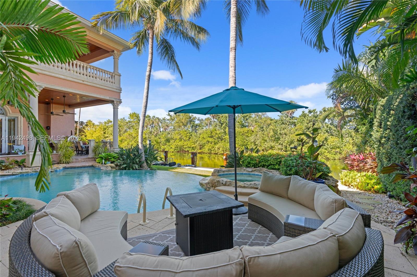 833 Harbour Isle Place, North Palm Beach FL 33410