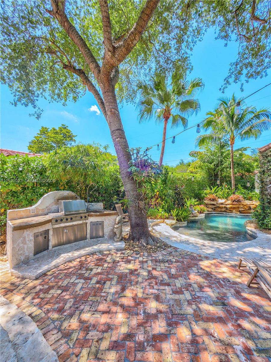 1229 Sorolla Ave, Coral Gables FL 33134