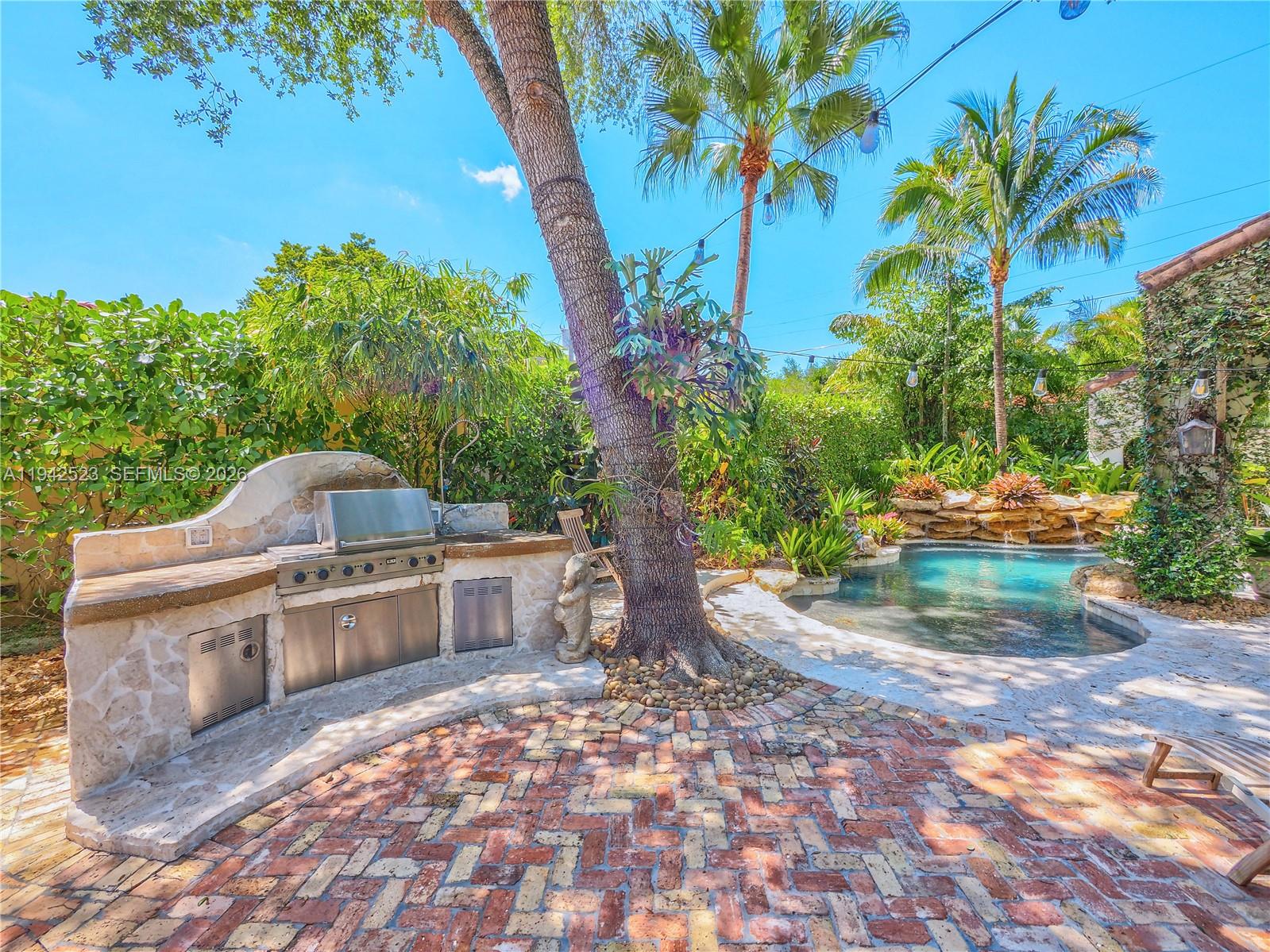 1229 Sorolla Ave, Coral Gables FL 33134