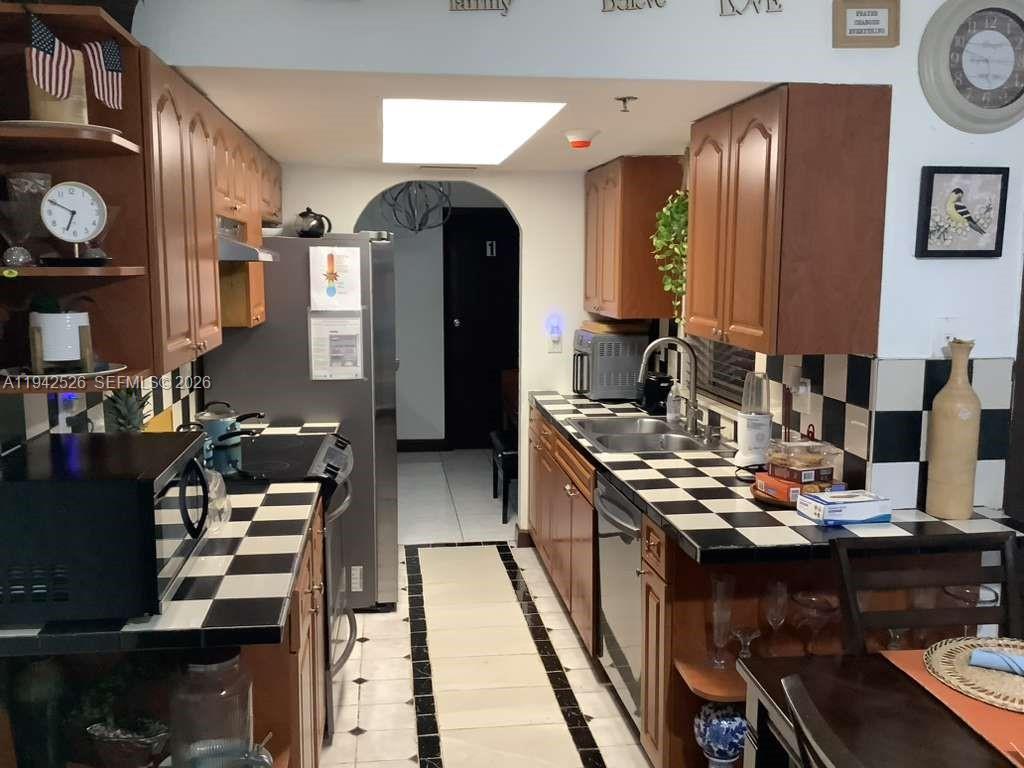 6706 Inwood, North Lauderdale FL 33068