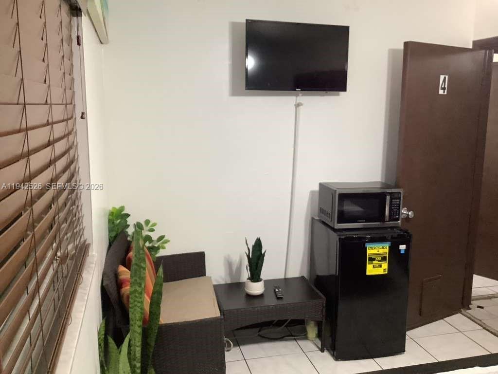 6706 Inwood, North Lauderdale FL 33068