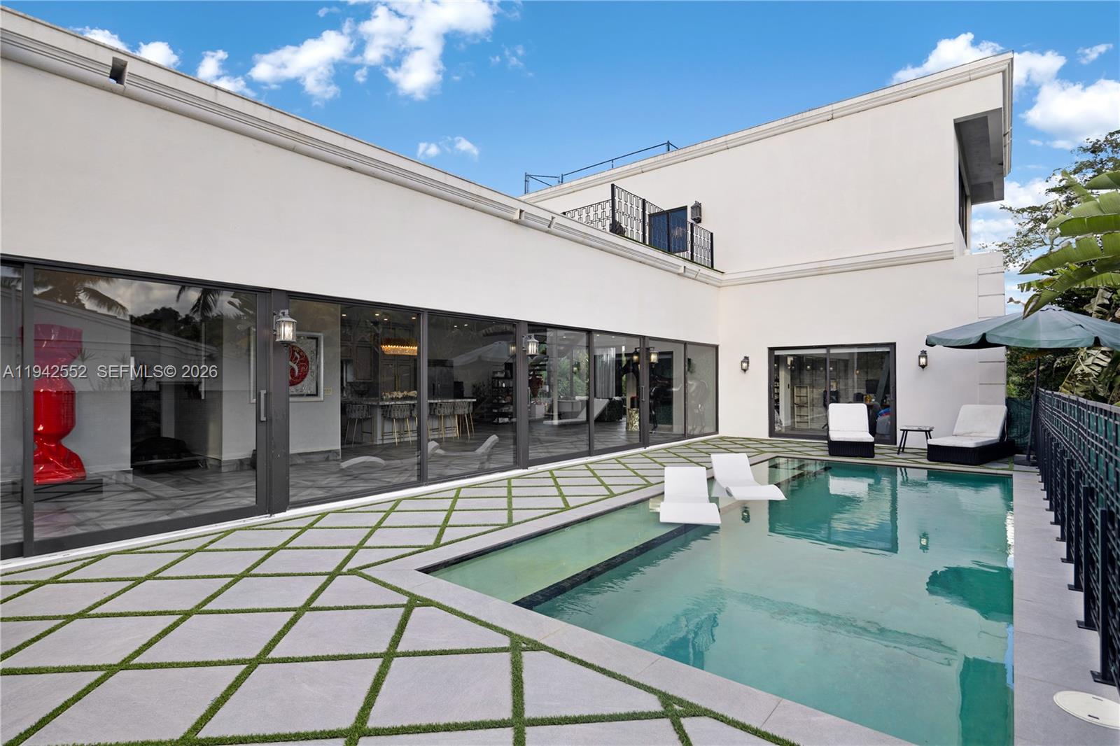 8005 Noremac Ave, Miami Beach FL 33141