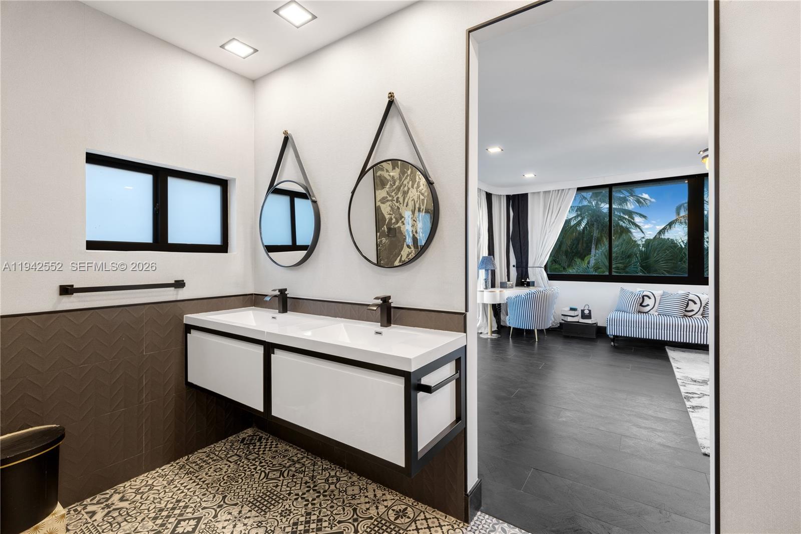 8005 Noremac Ave, Miami Beach FL 33141