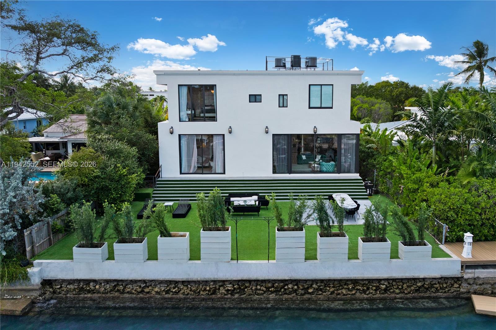 8005 Noremac Ave, Miami Beach FL 33141