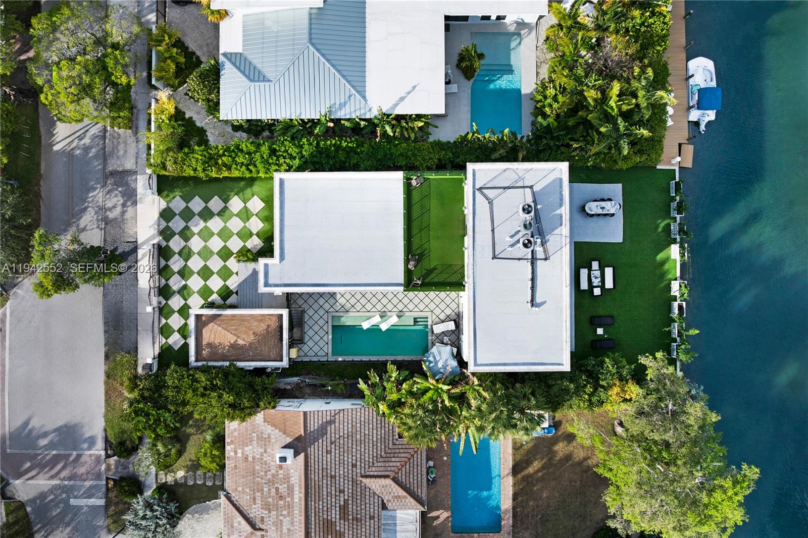 8005 Noremac Ave, Miami Beach FL 33141