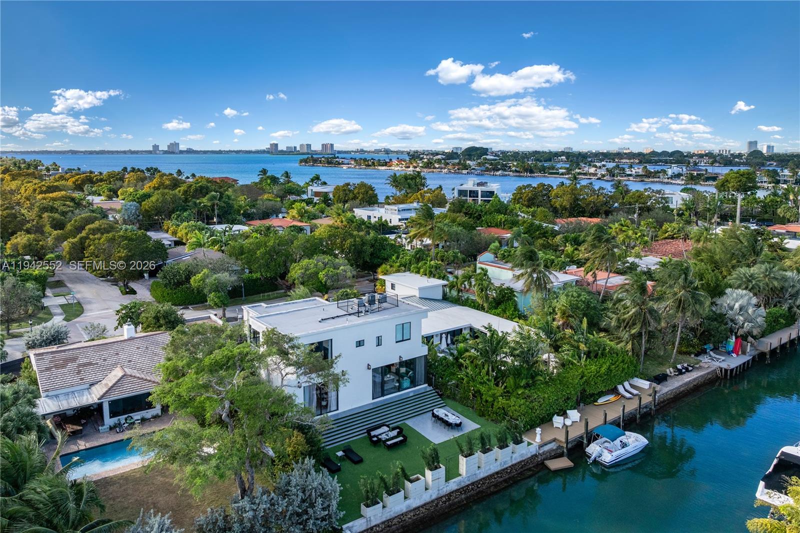 8005 Noremac Ave, Miami Beach FL 33141