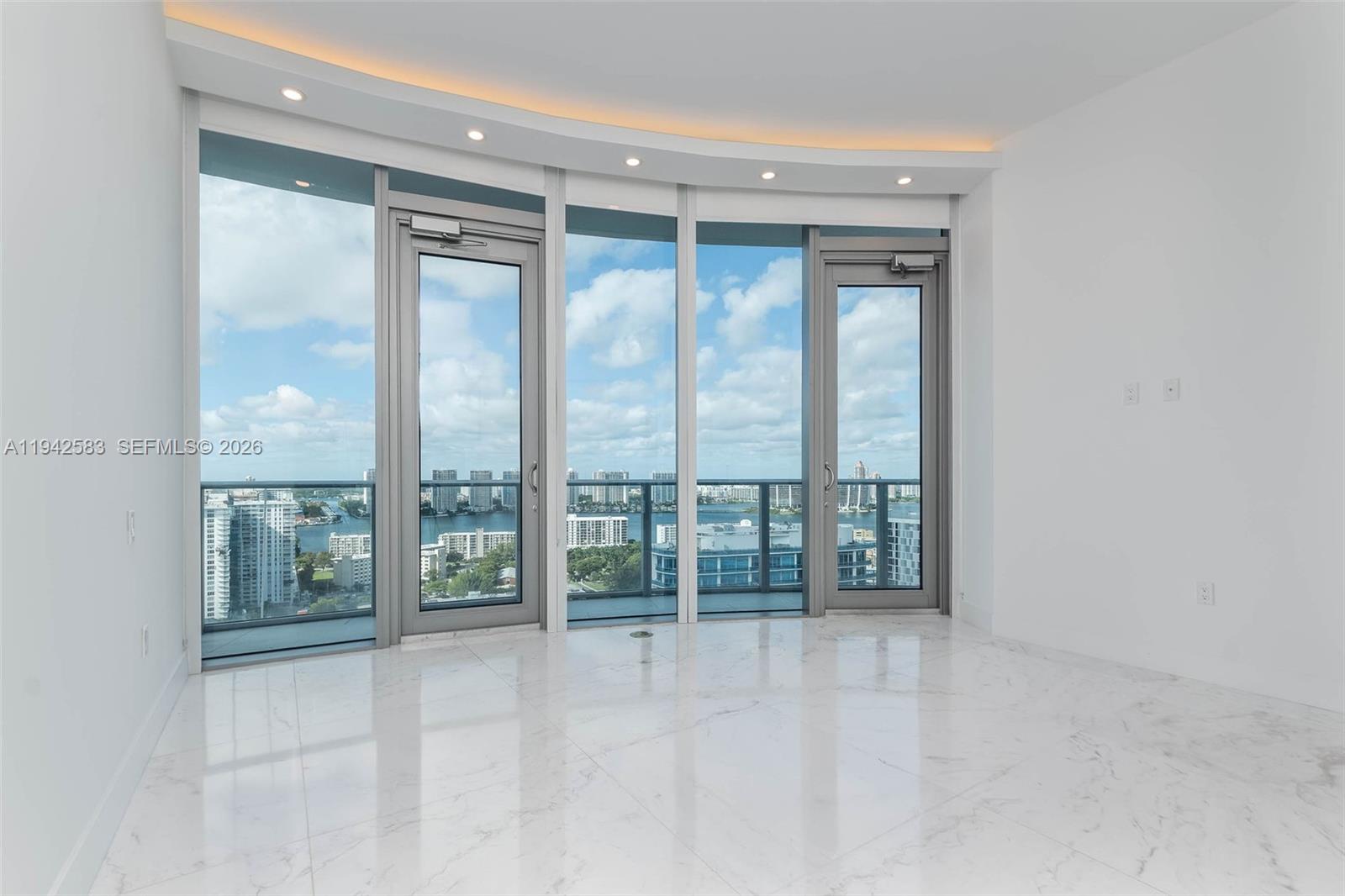 17475 Collins Ave #2003, Sunny Isles Beach FL 33160