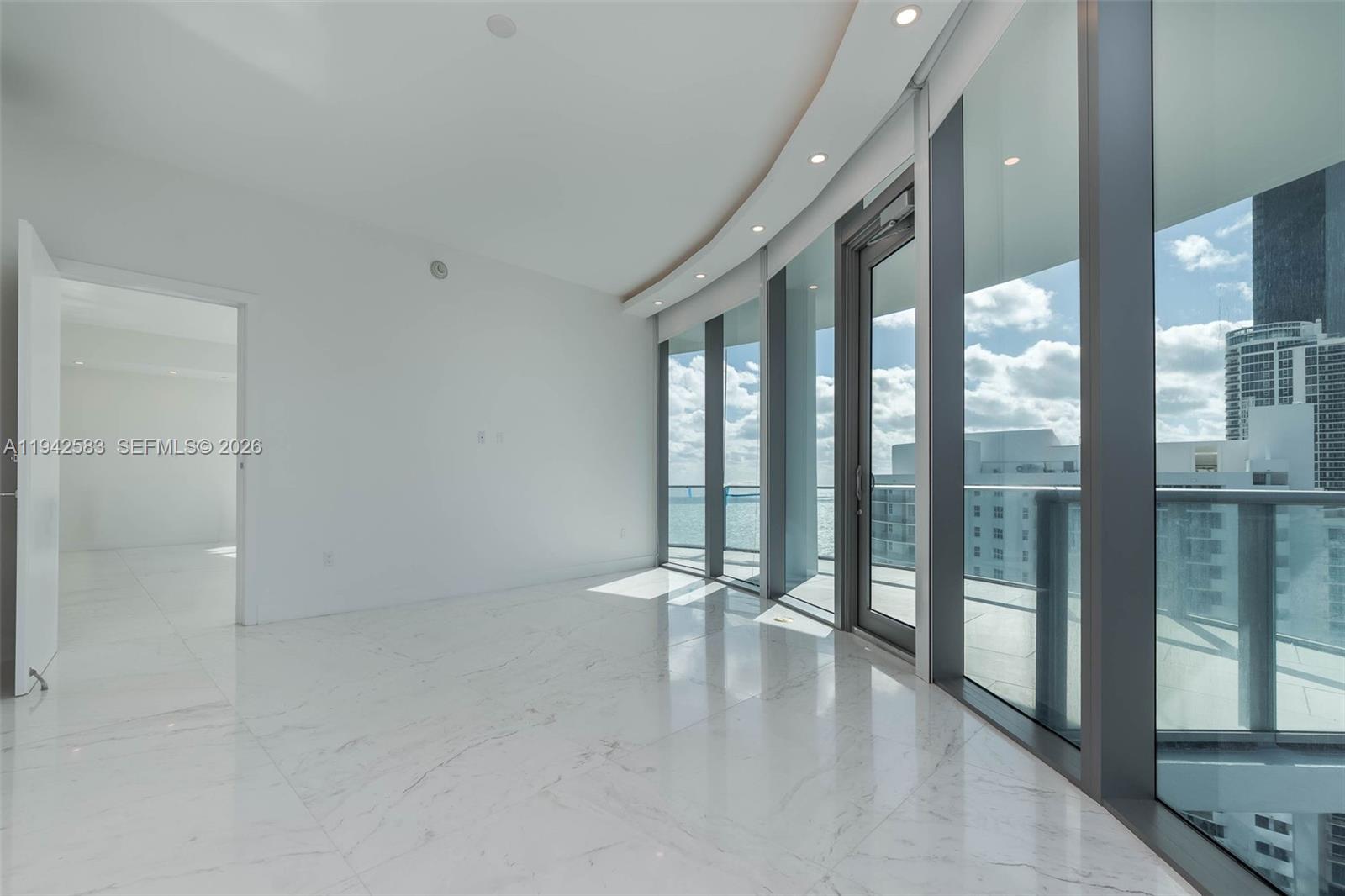 17475 Collins Ave #2003, Sunny Isles Beach FL 33160