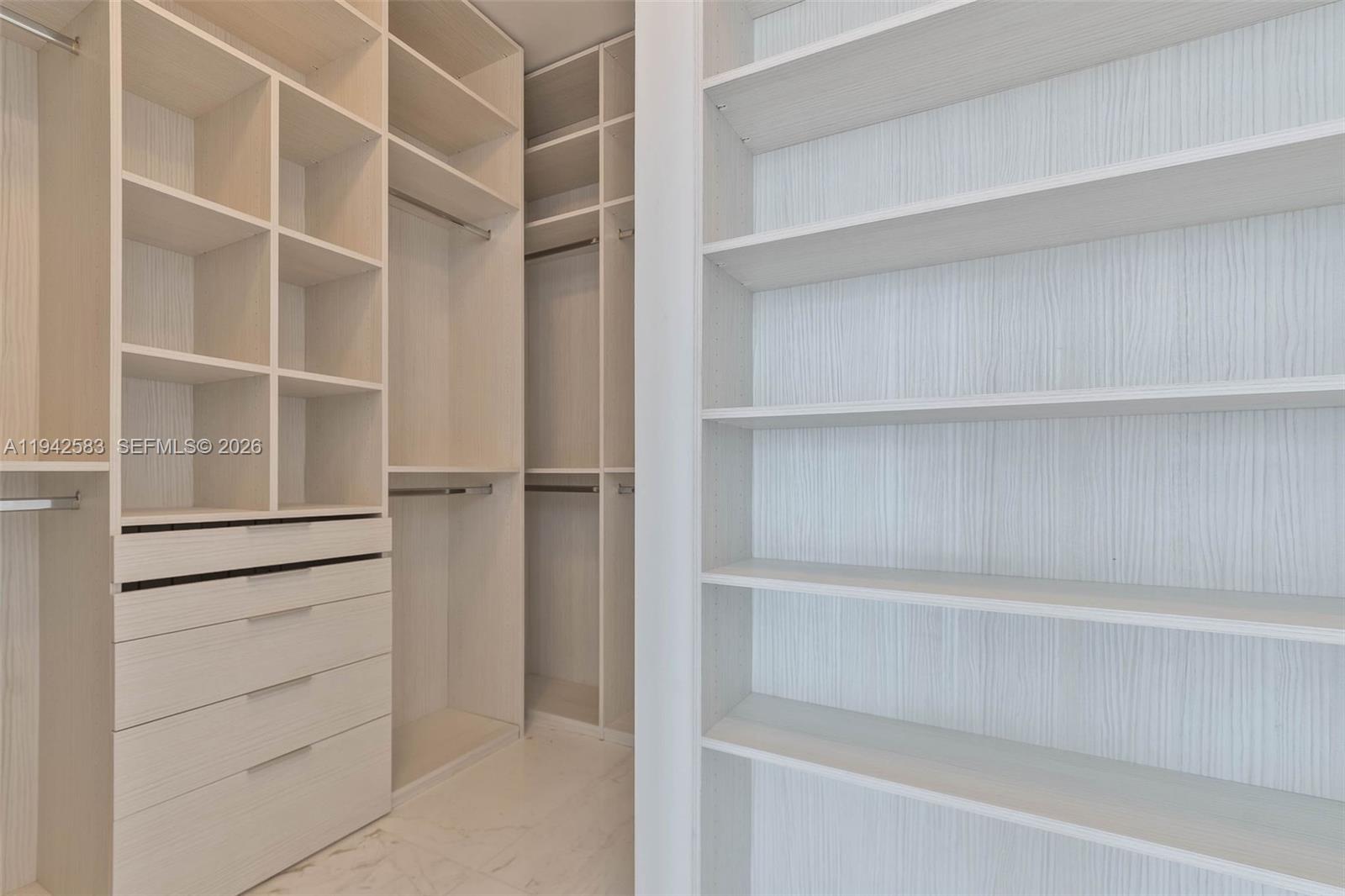17475 Collins Ave #2003, Sunny Isles Beach FL 33160
