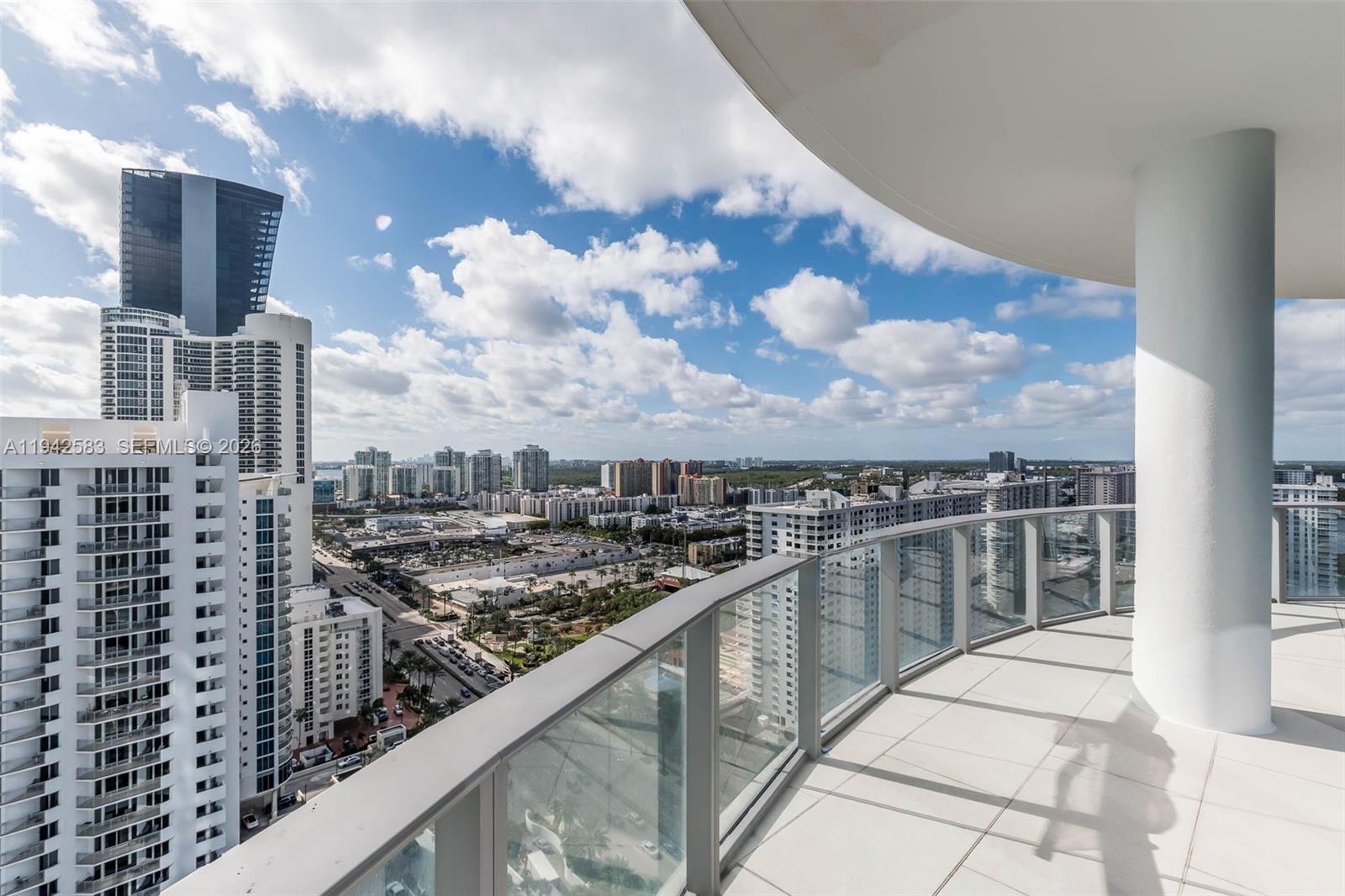 17475 Collins Ave #2003, Sunny Isles Beach FL 33160