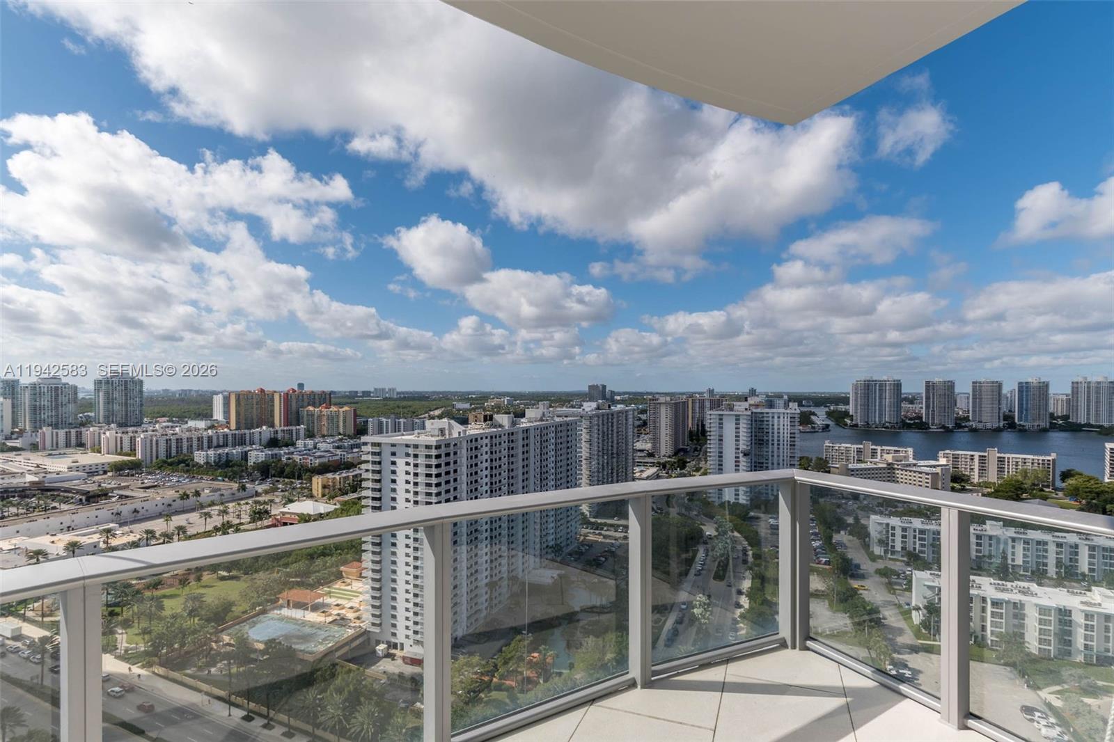 17475 Collins Ave #2003, Sunny Isles Beach FL 33160