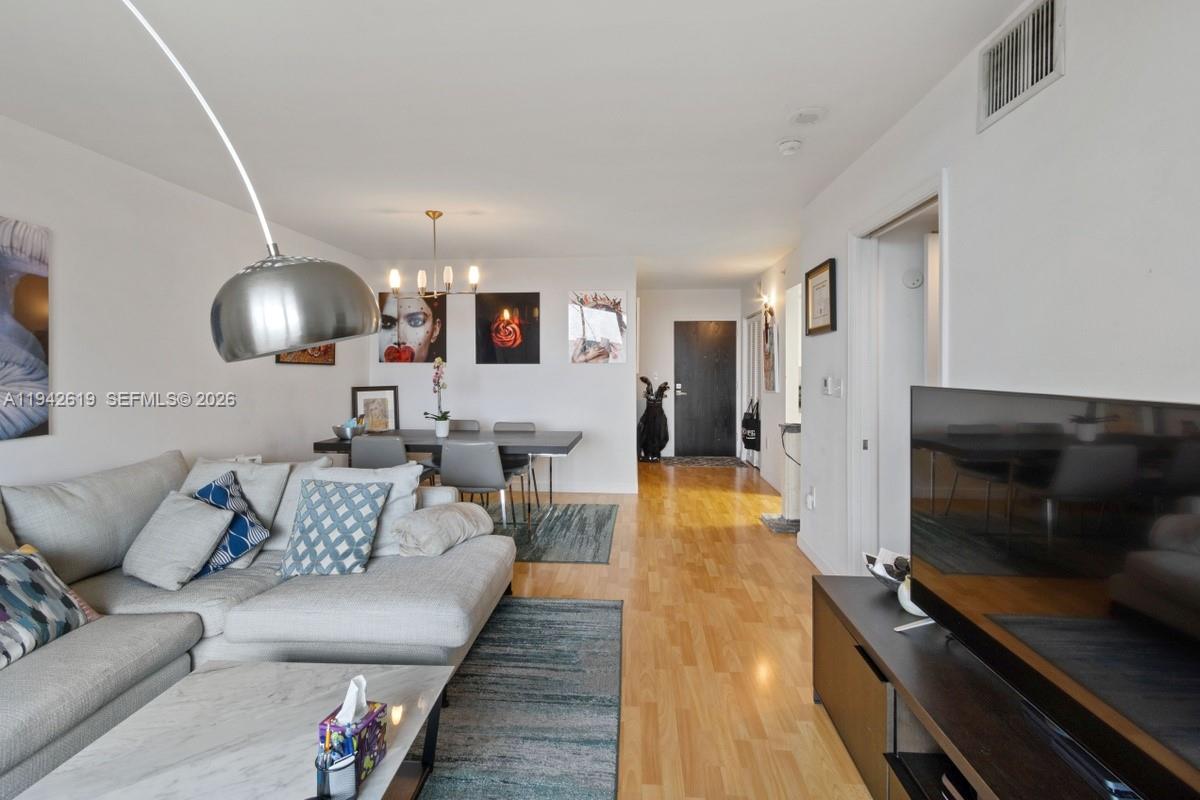 90 Alton Rd #807, Miami Beach FL 33139