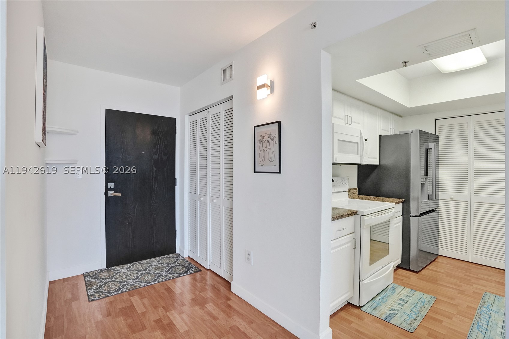 90 Alton Rd #807, Miami Beach FL 33139