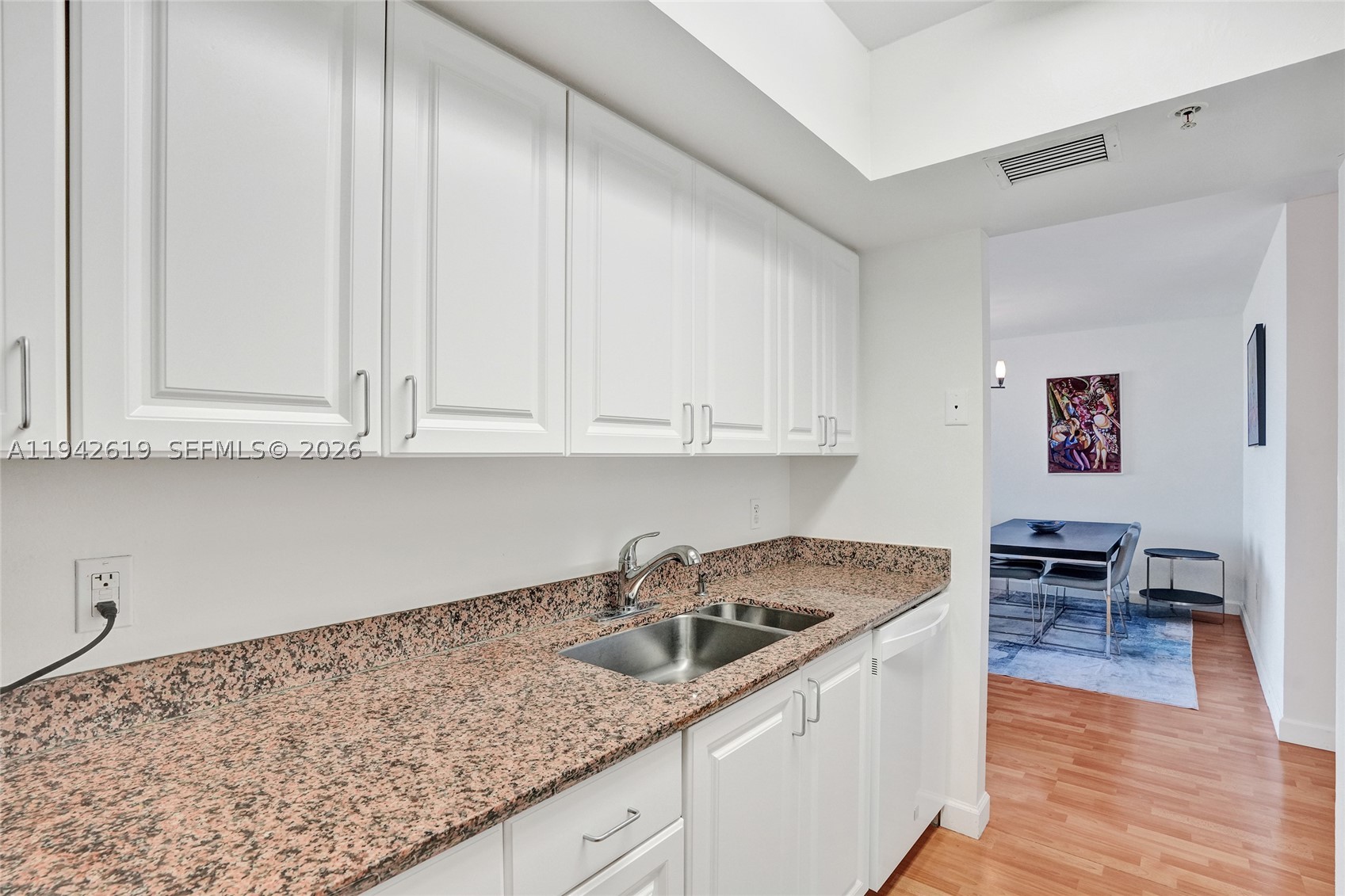 90 Alton Rd #807, Miami Beach FL 33139