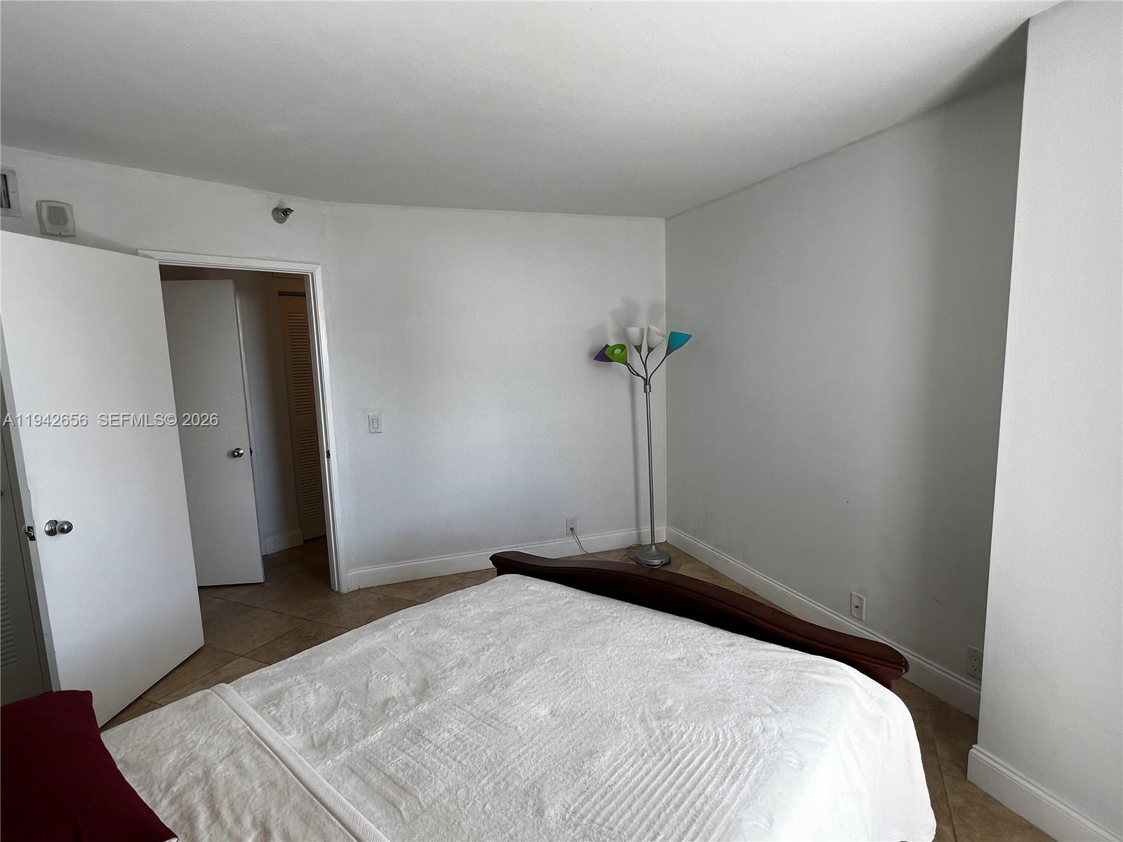 3400 NE 192nd St #2102, Aventura FL 33180