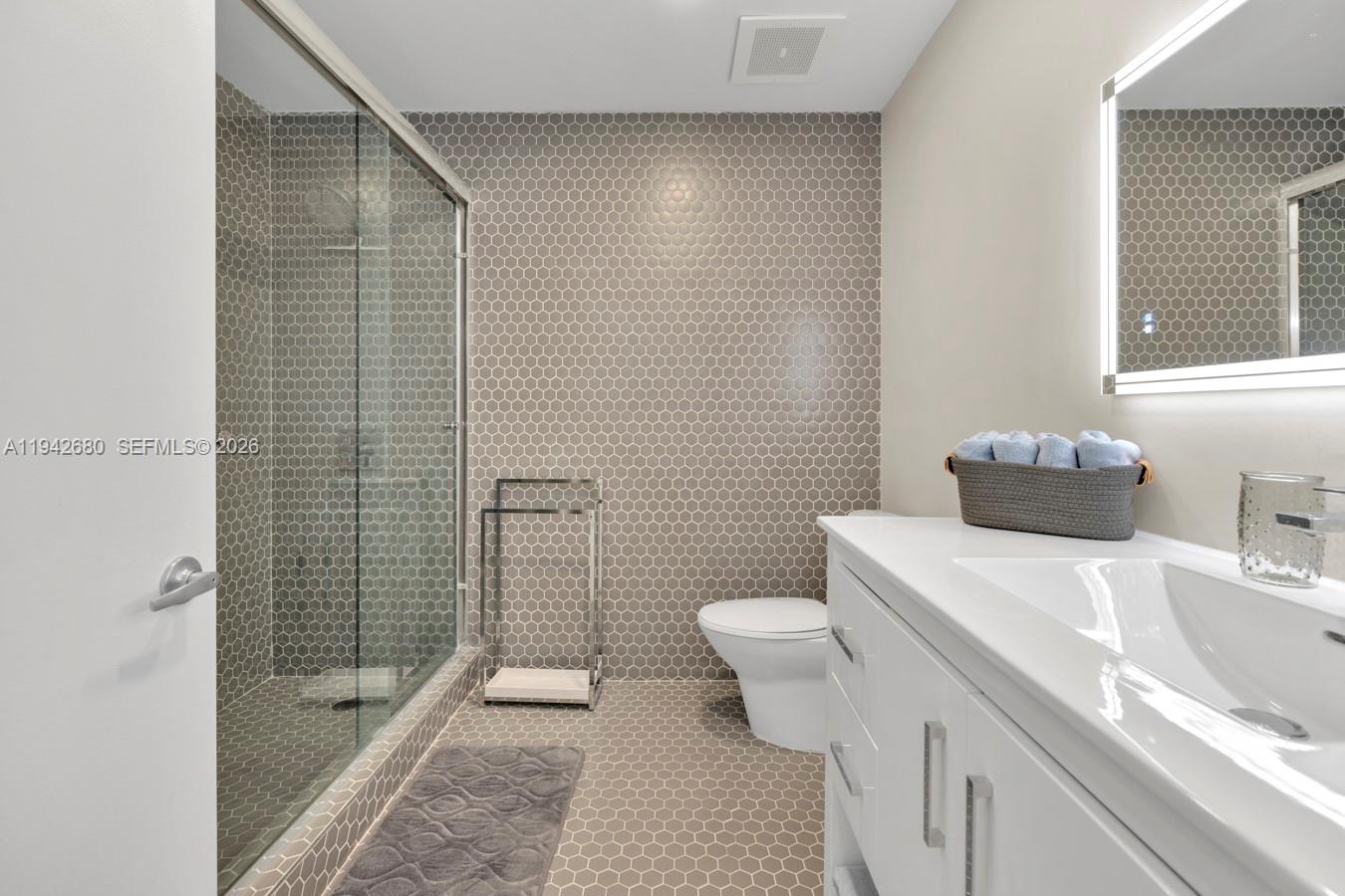 3029 NE 188 ST #711, Aventura FL 33180