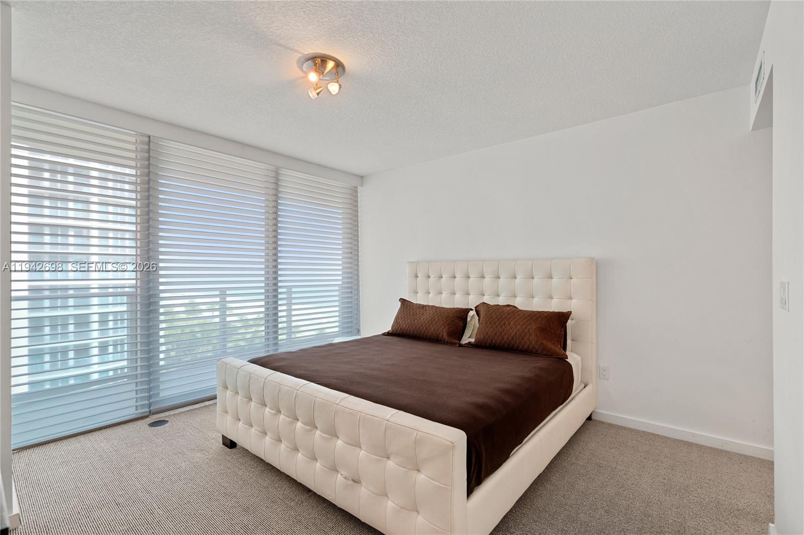 1455 Ocean Dr #1009, Miami Beach FL 33139