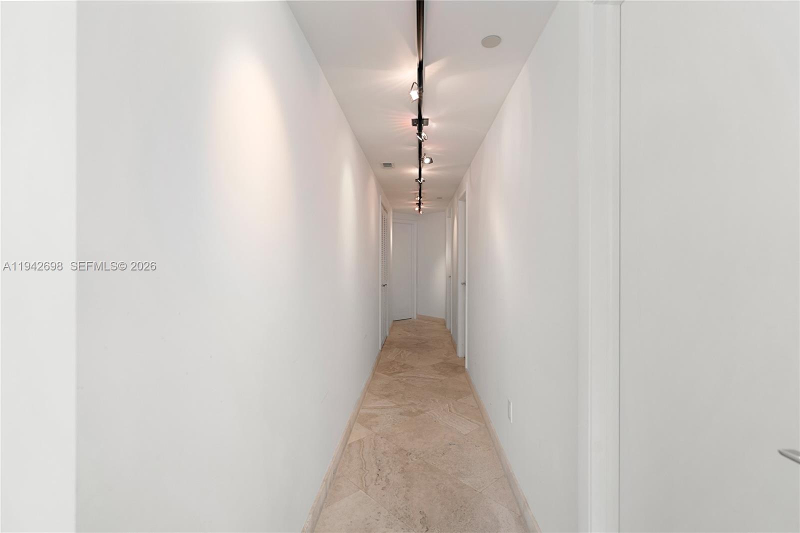 1455 Ocean Dr #1009, Miami Beach FL 33139