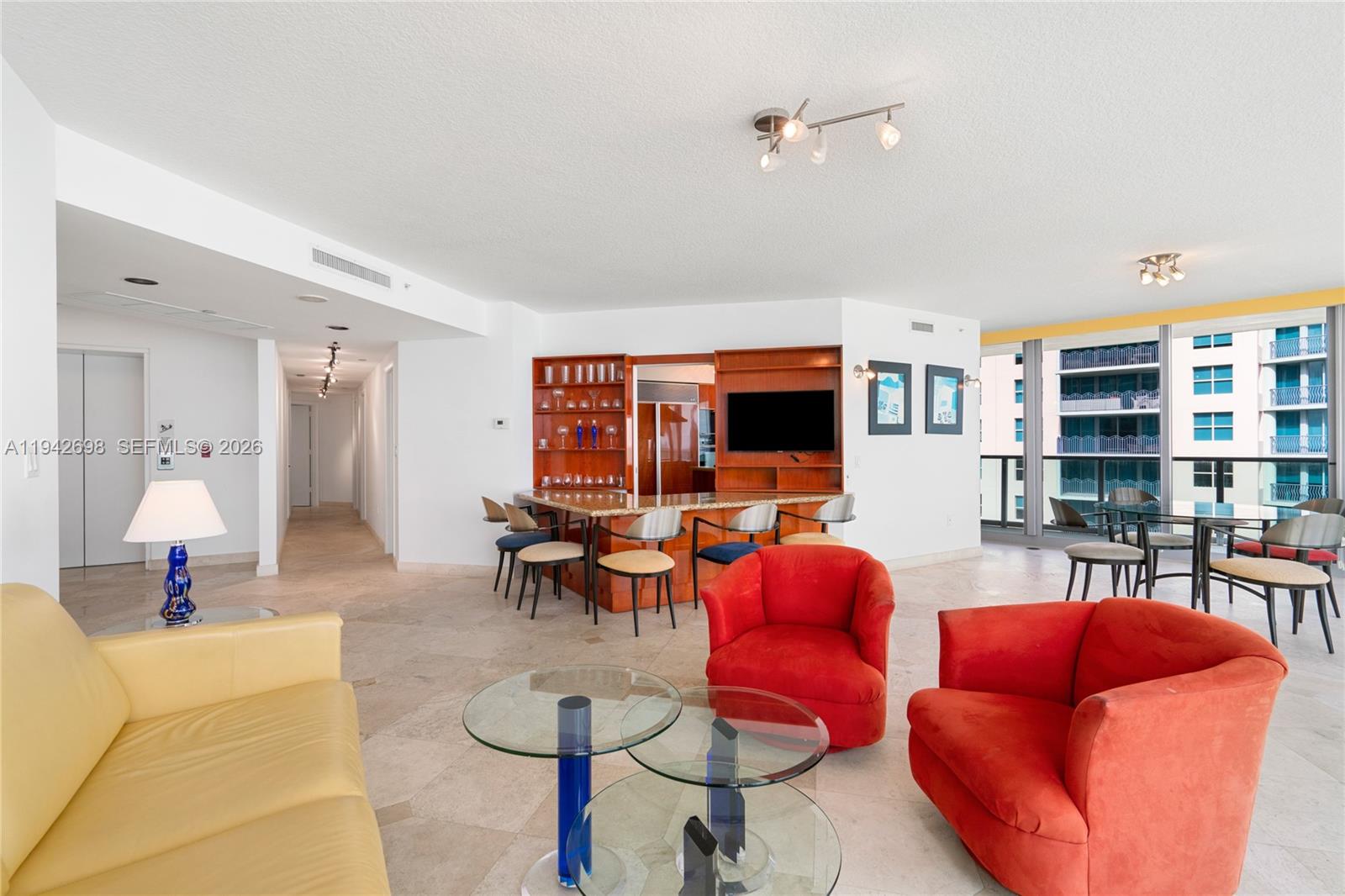 1455 Ocean Dr #1009, Miami Beach FL 33139