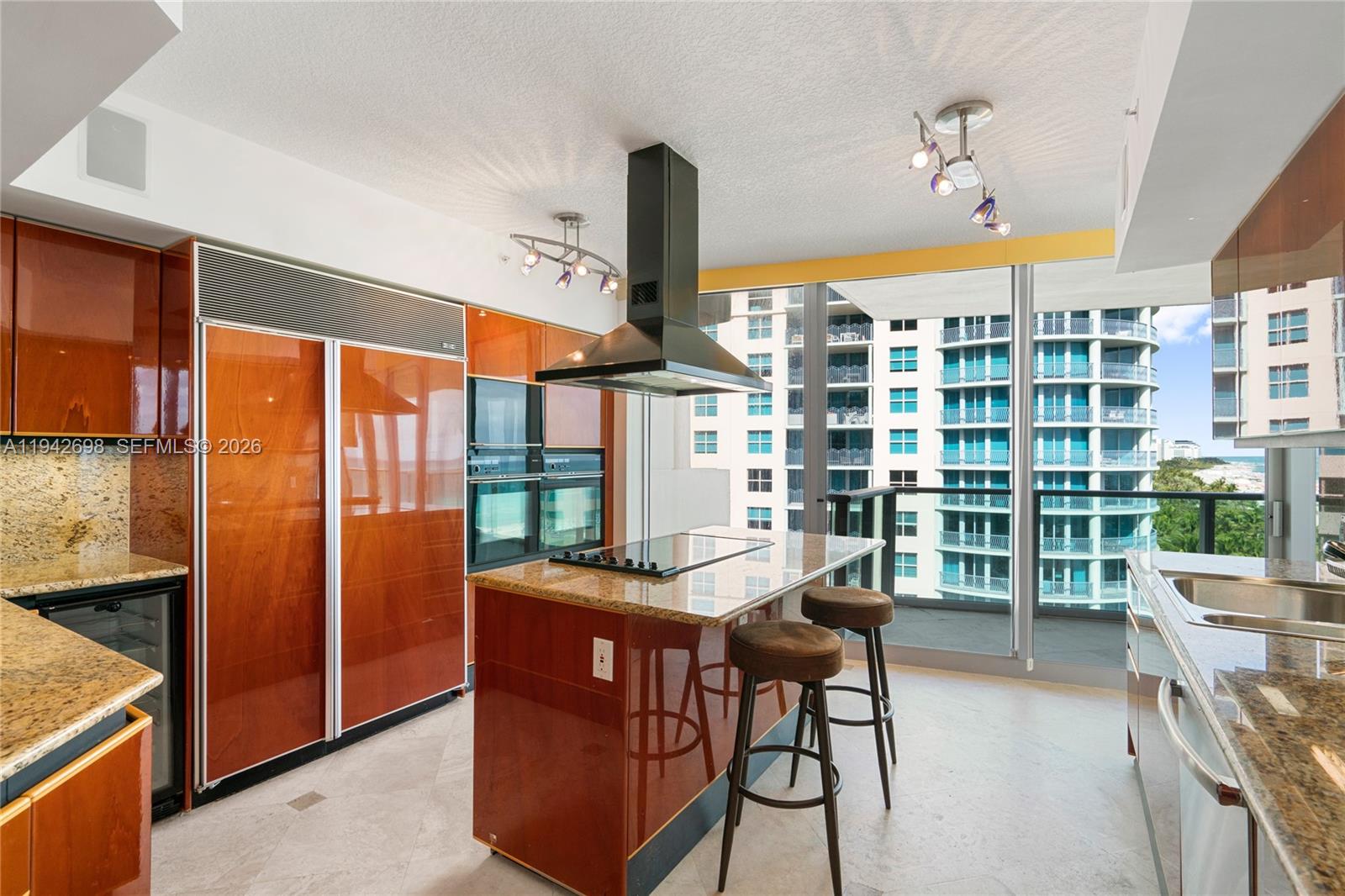 1455 Ocean Dr #1009, Miami Beach FL 33139