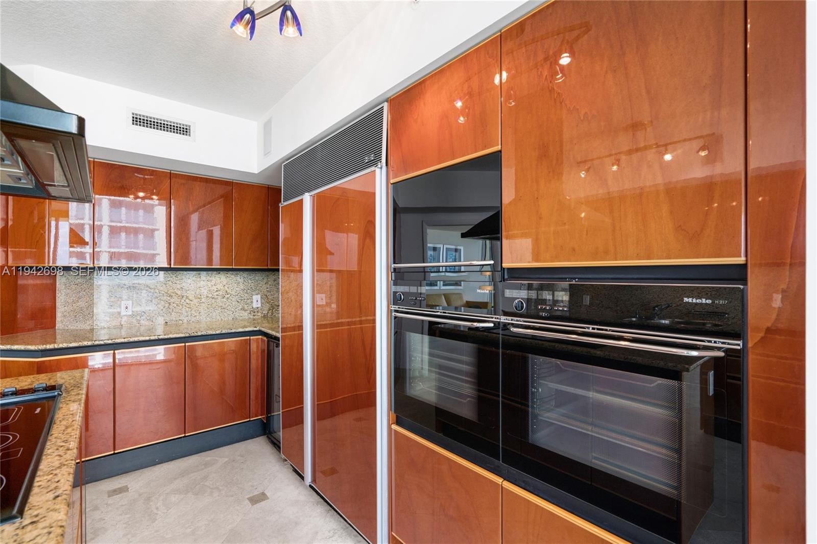 1455 Ocean Dr #1009, Miami Beach FL 33139