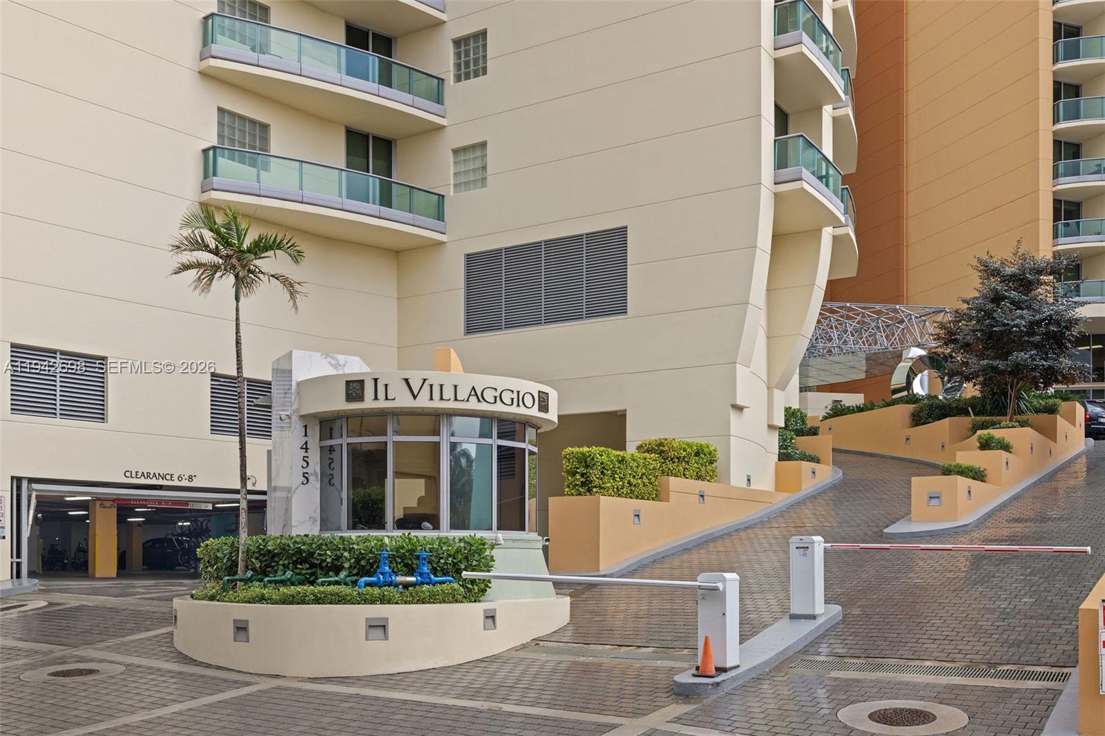 1455 Ocean Dr #1009, Miami Beach FL 33139
