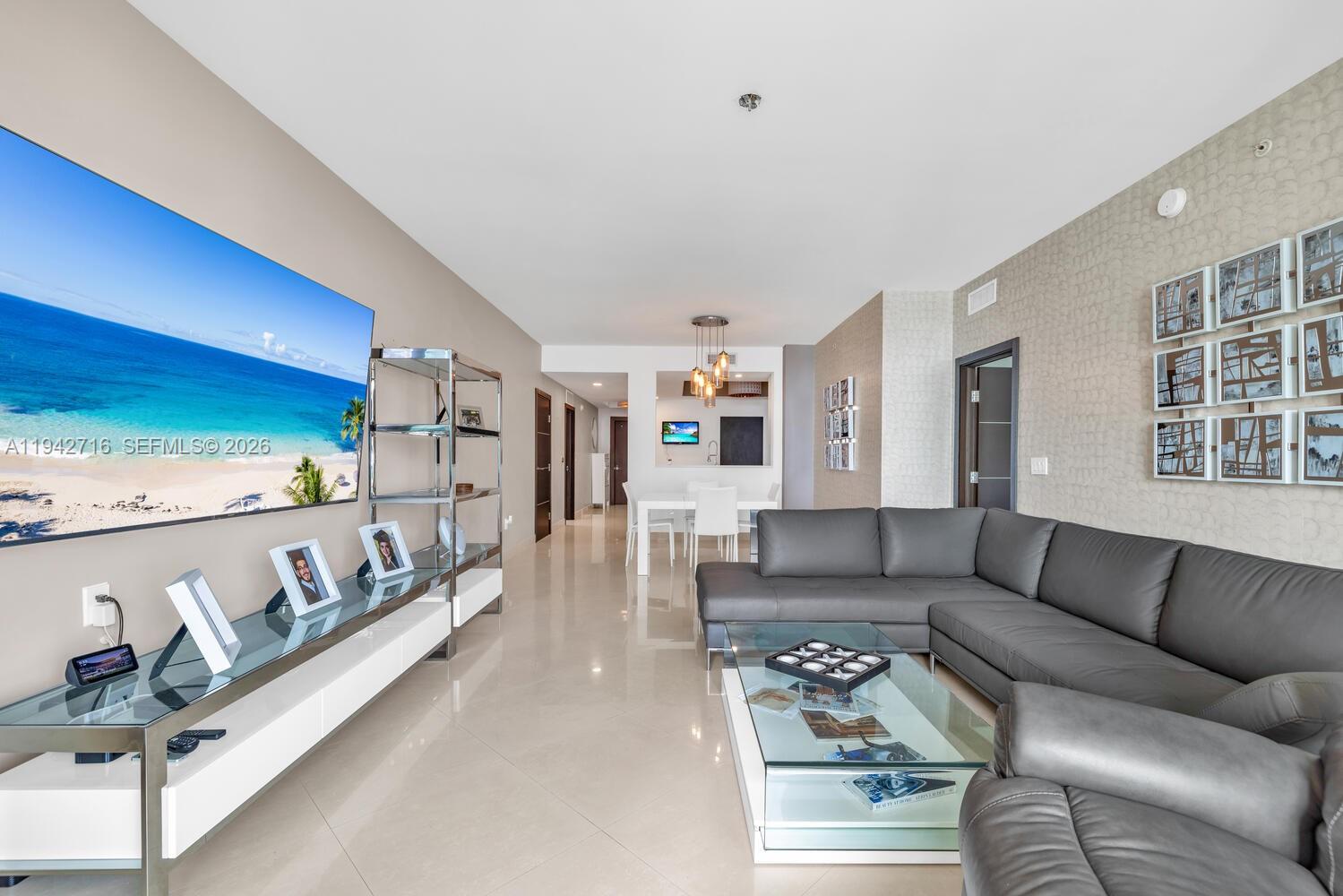 3340 NE 190th St #1408, Aventura FL 33180