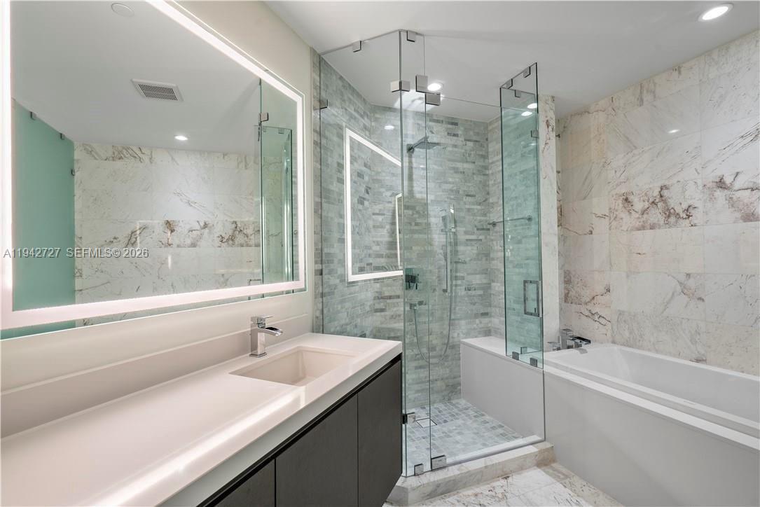 851 NE 1st Ave #2904, Miami FL 33132