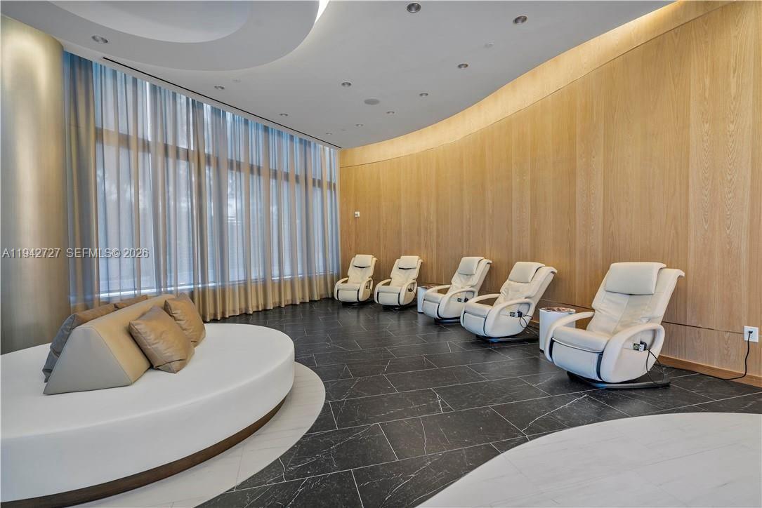 851 NE 1st Ave #2904, Miami FL 33132