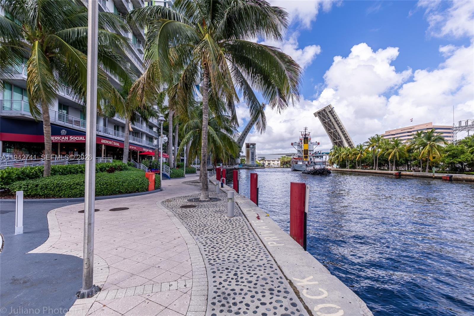 690 SW 1st Ct #PHI17, Miami FL 33130