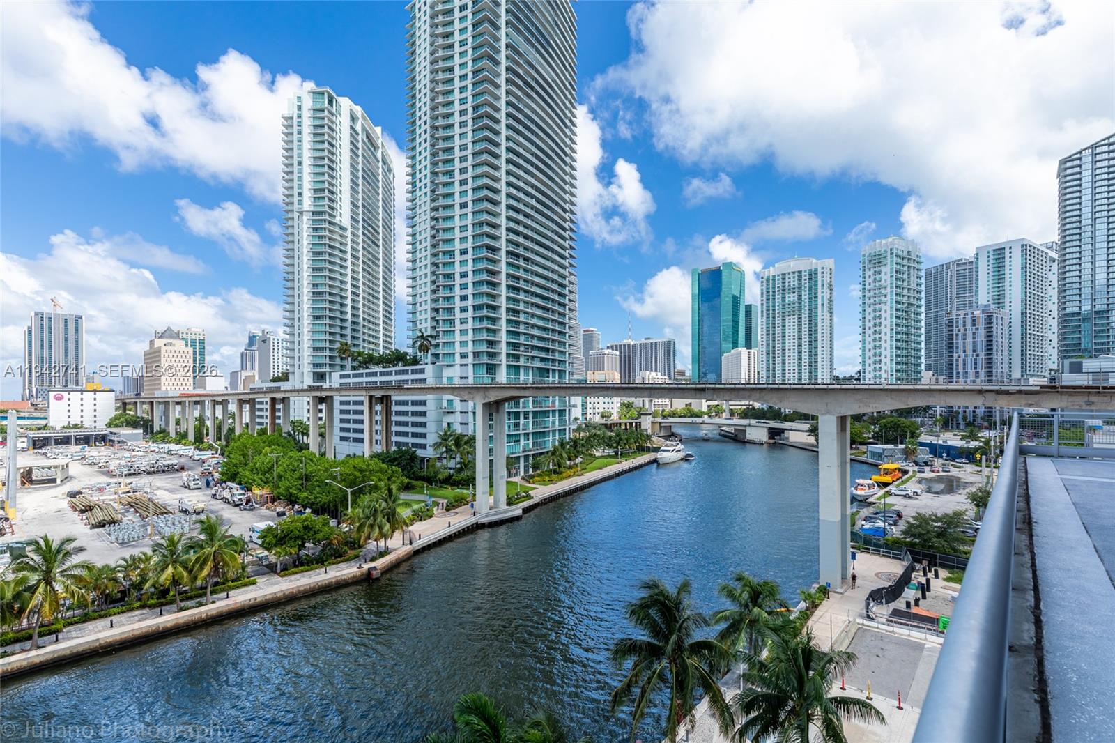 690 SW 1st Ct #PHI17, Miami FL 33130