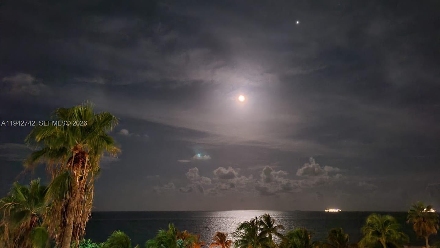 5161 Collins Ave #715, Miami Beach FL 33140