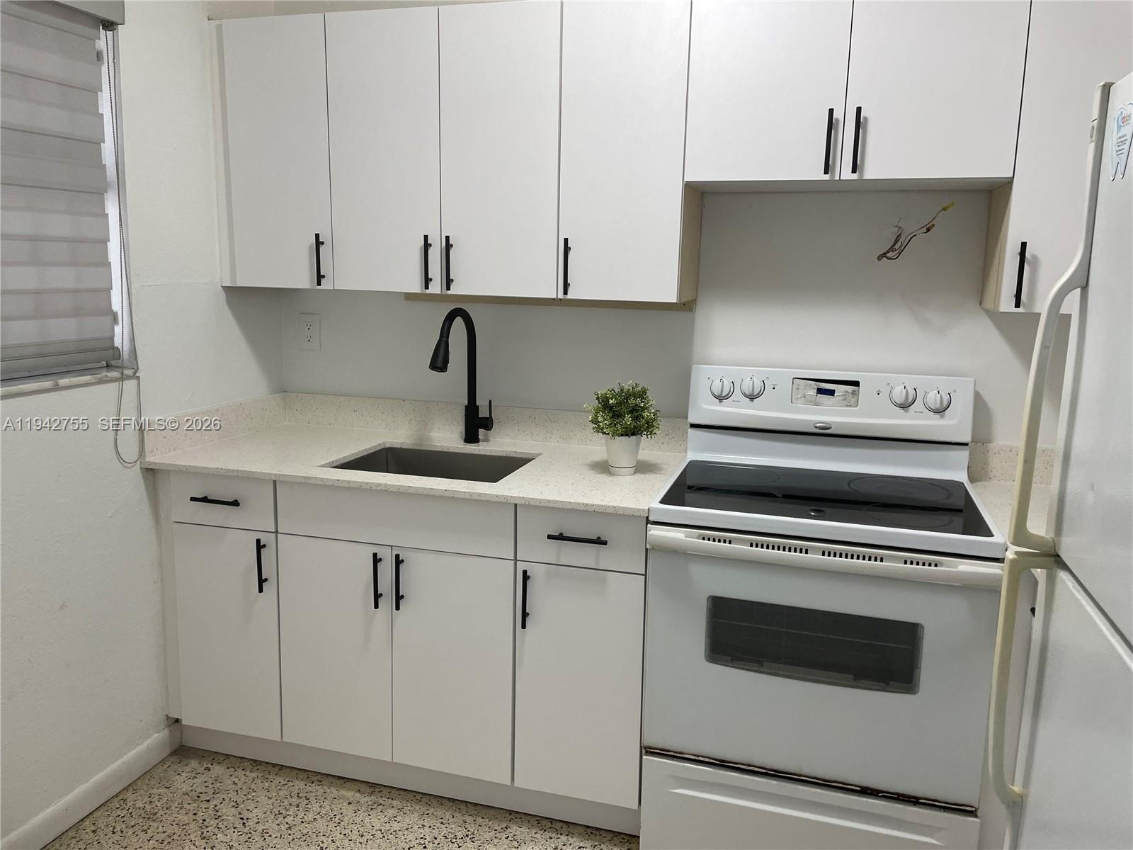 142 SW 18th Ave #19, Miami FL 33135