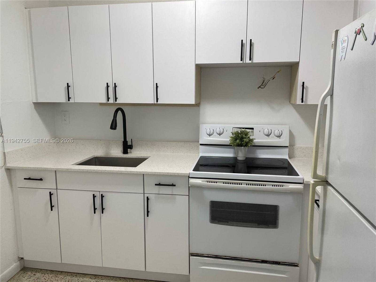 142 SW 18th Ave #19, Miami FL 33135