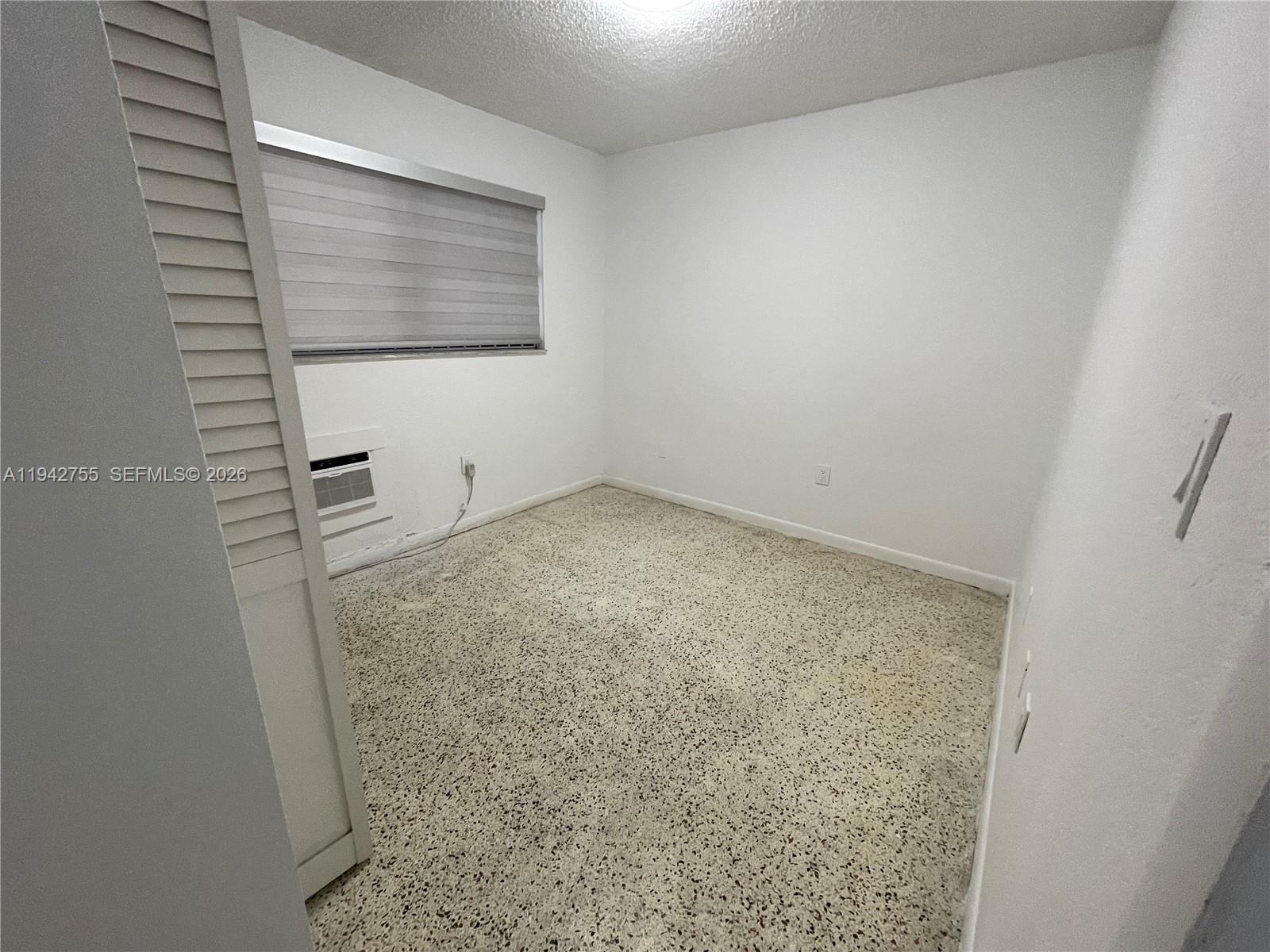 142 SW 18th Ave #19, Miami FL 33135