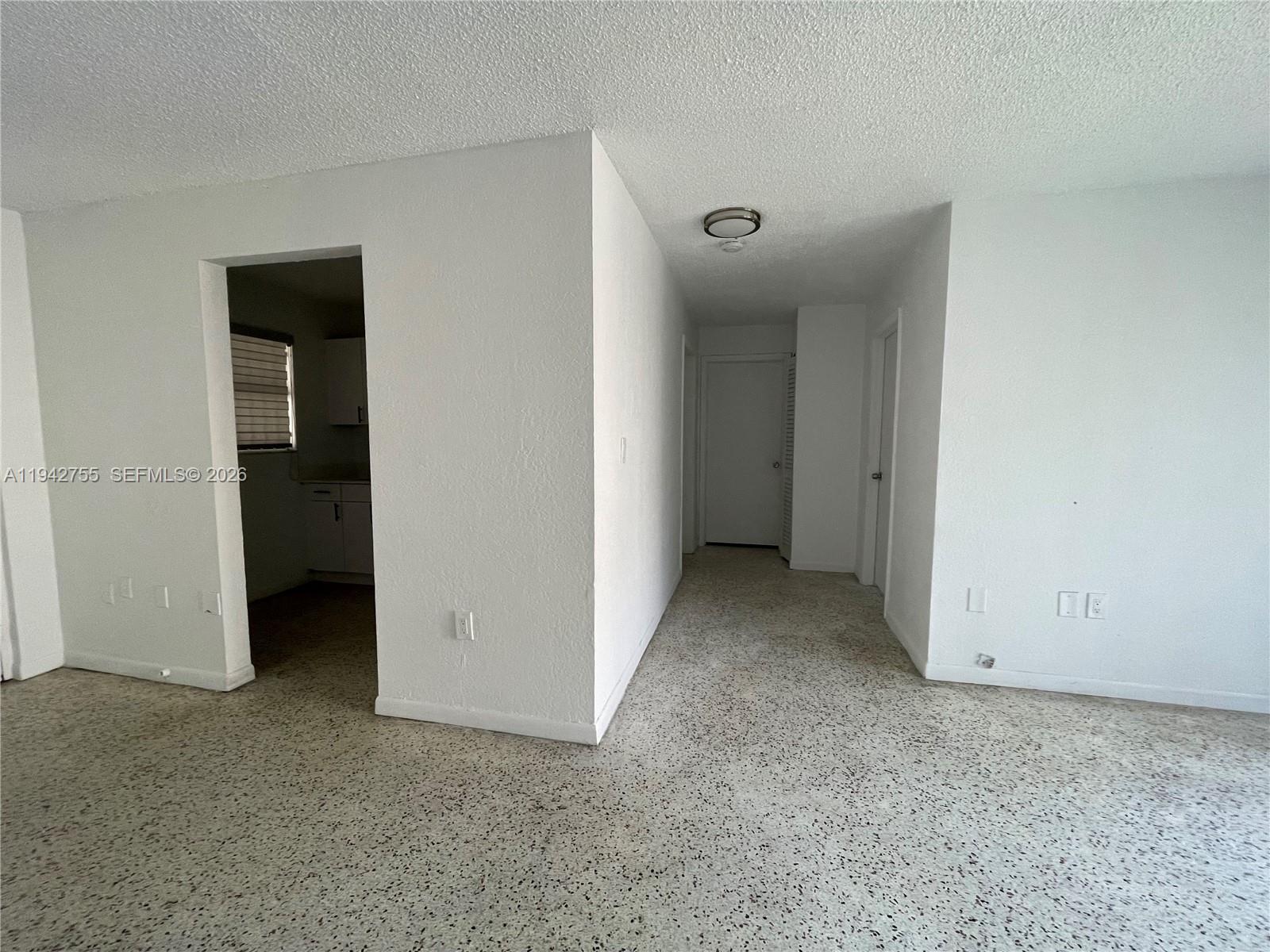142 SW 18th Ave #19, Miami FL 33135