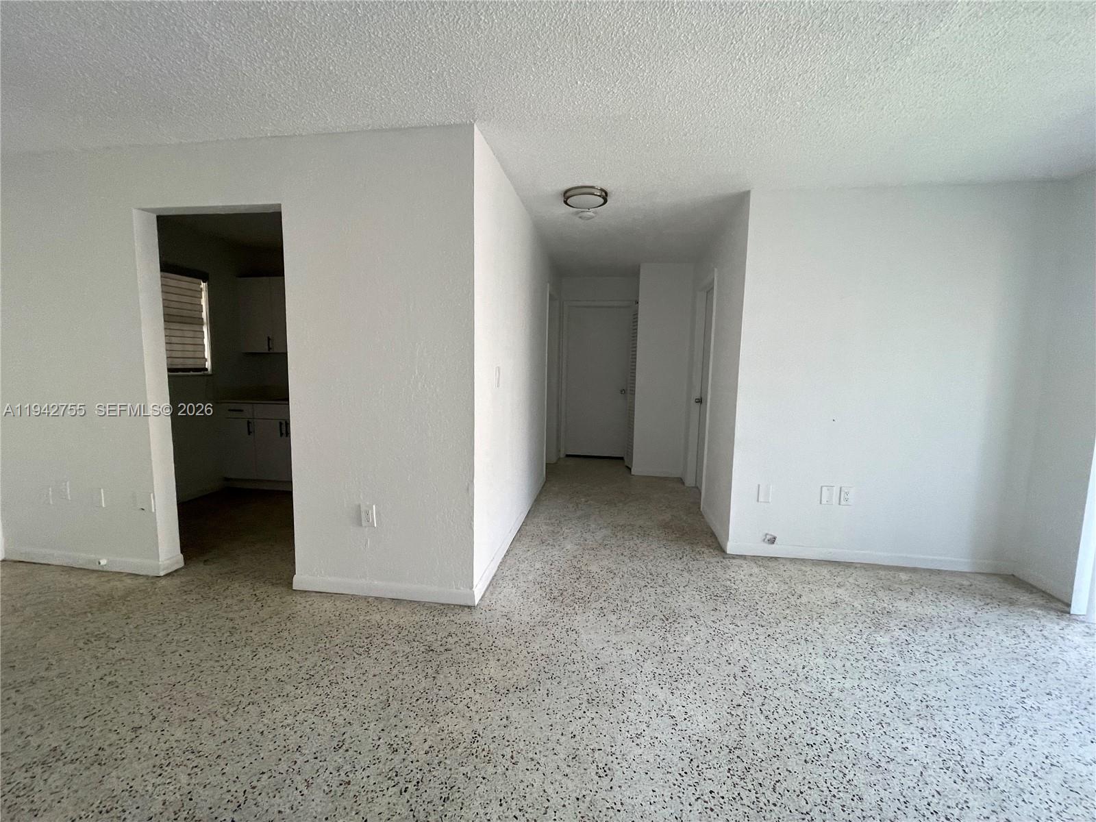 142 SW 18th Ave #19, Miami FL 33135