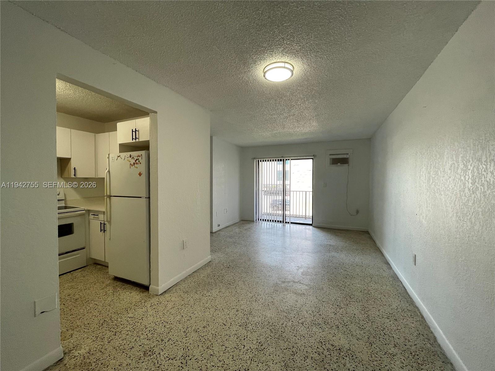 142 SW 18th Ave #19, Miami FL 33135