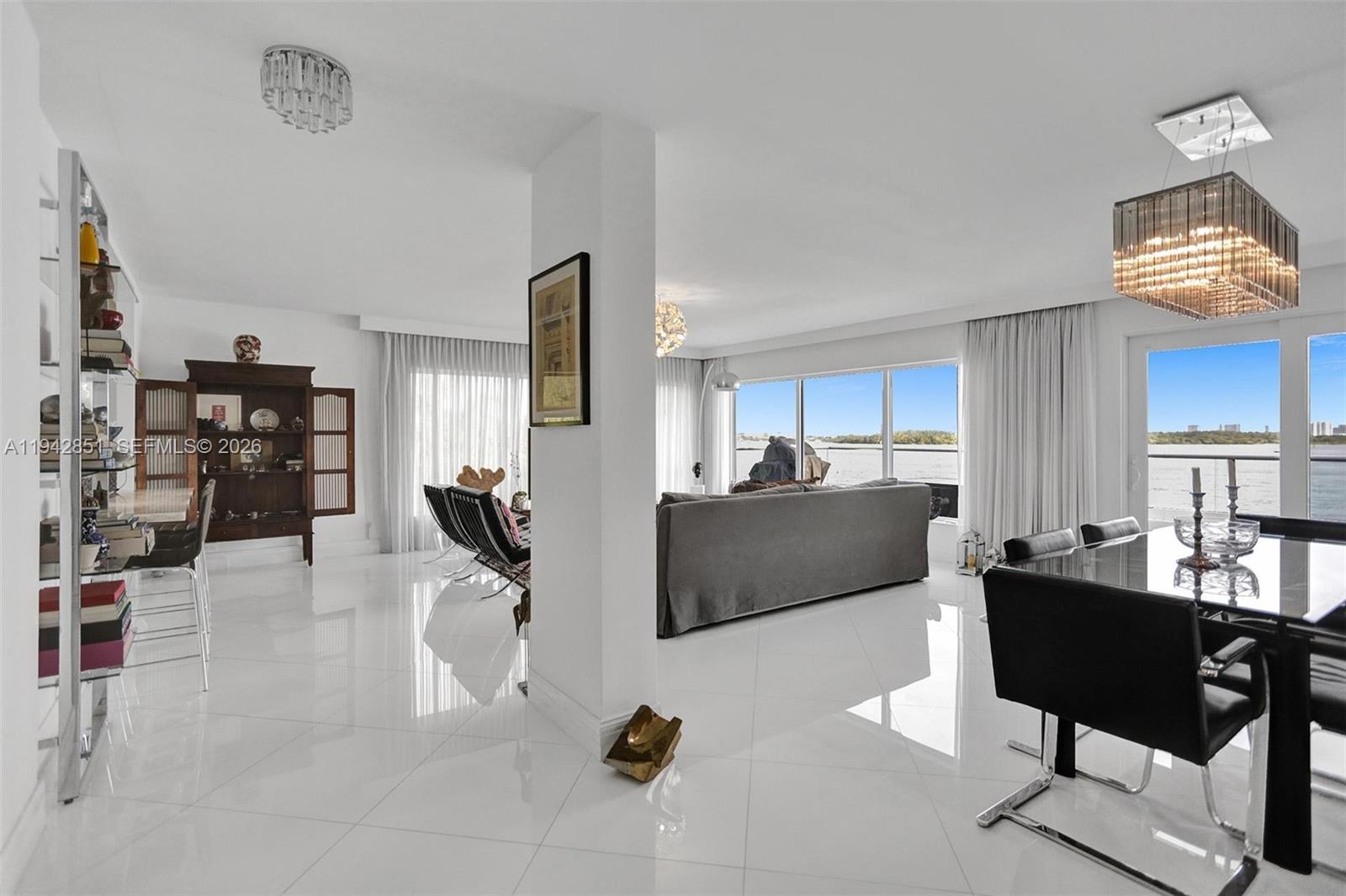 286 Bal Bay Dr #3A, Bal Harbour FL 33154