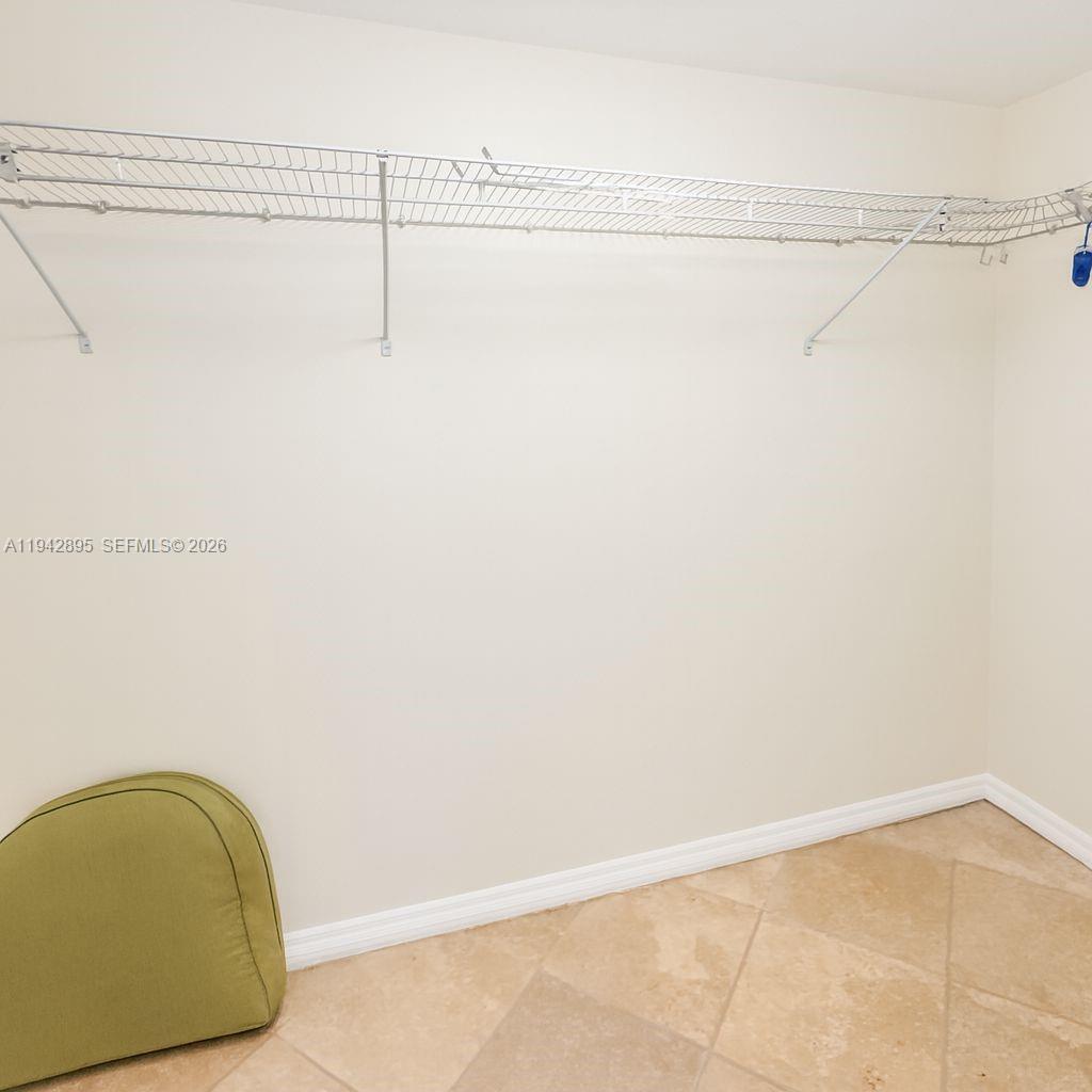 1881 79th St Cswy #1106, North Bay Village FL 33141